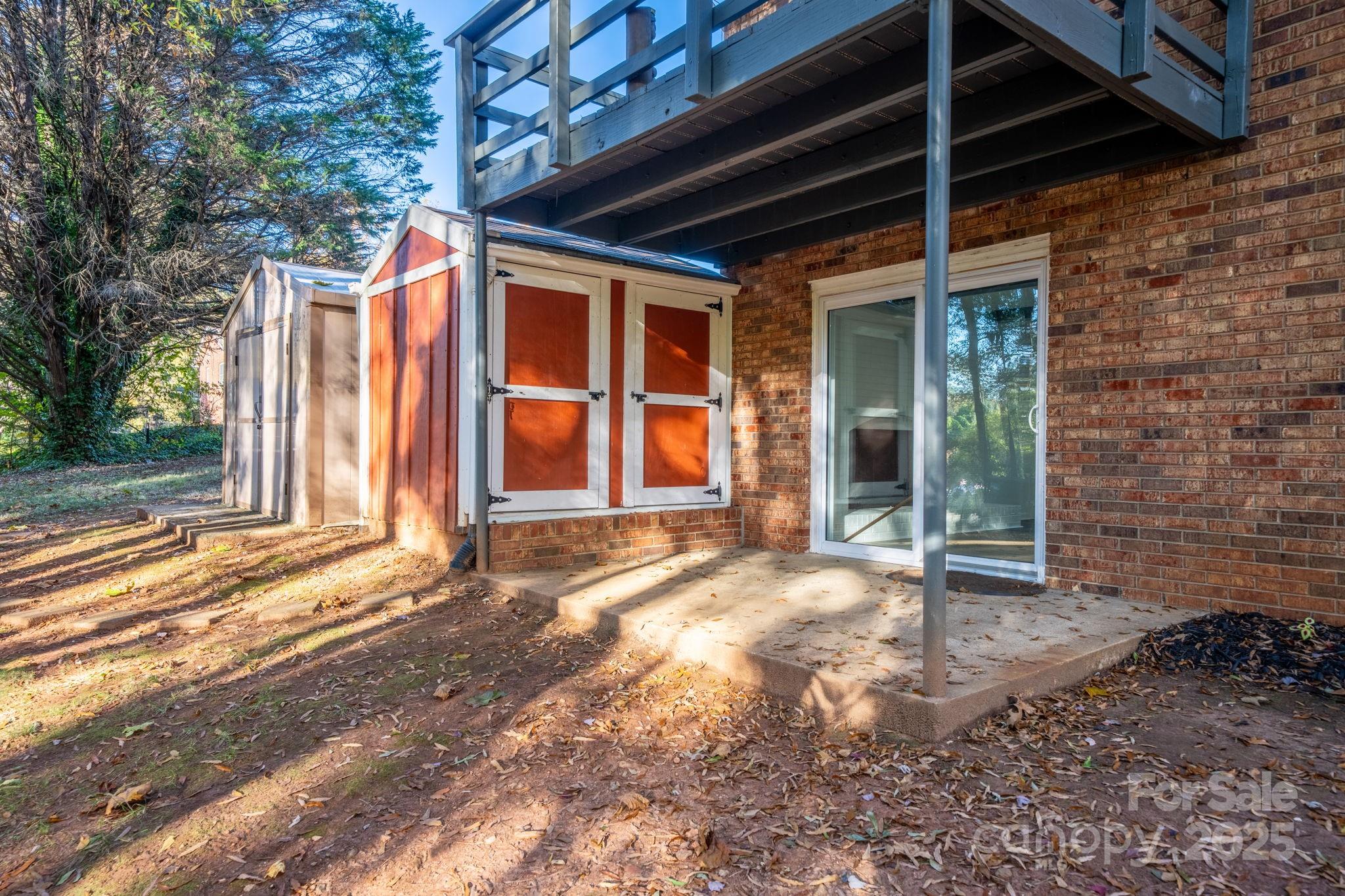 main property photo 33