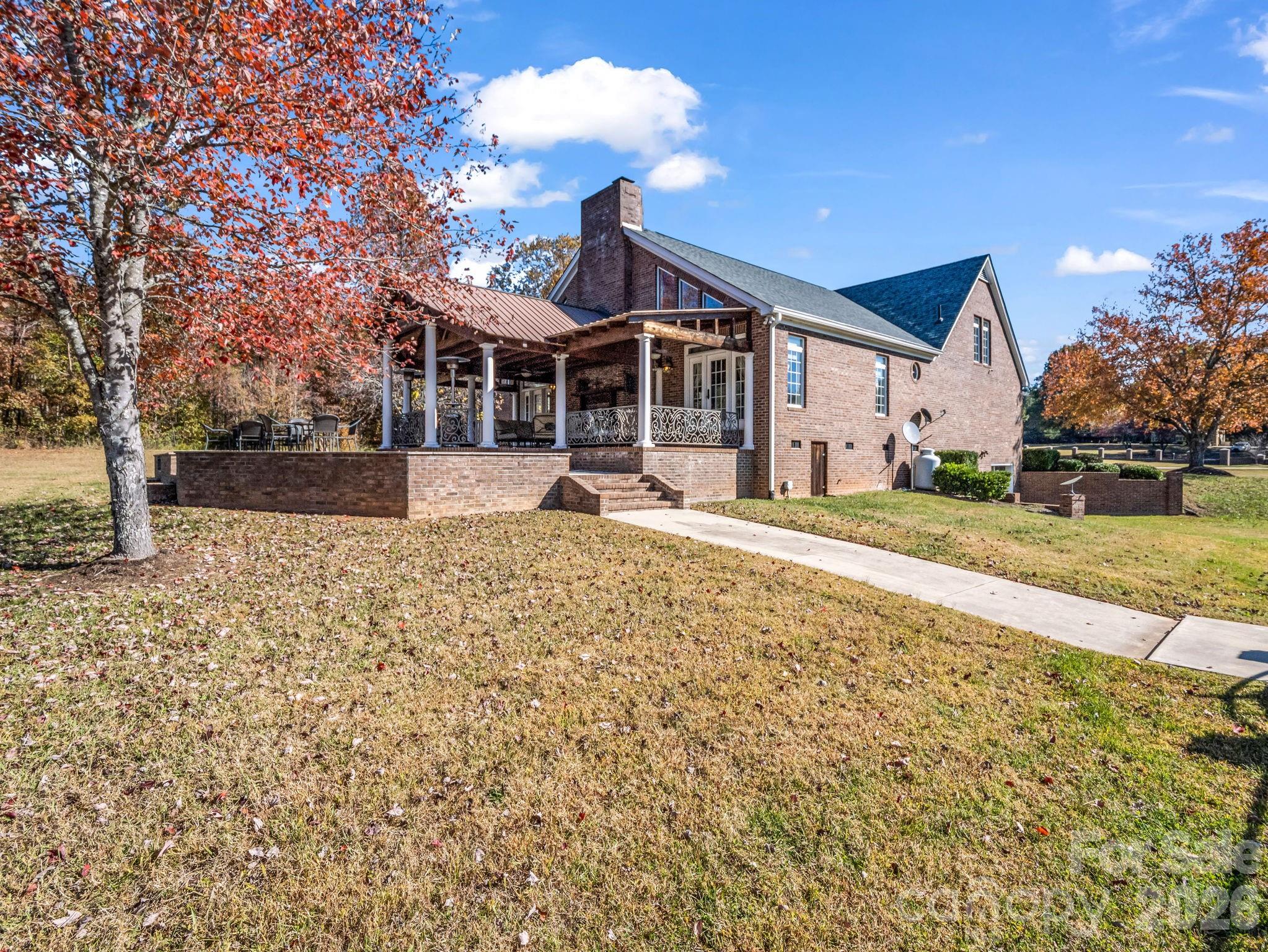 main property photo 38