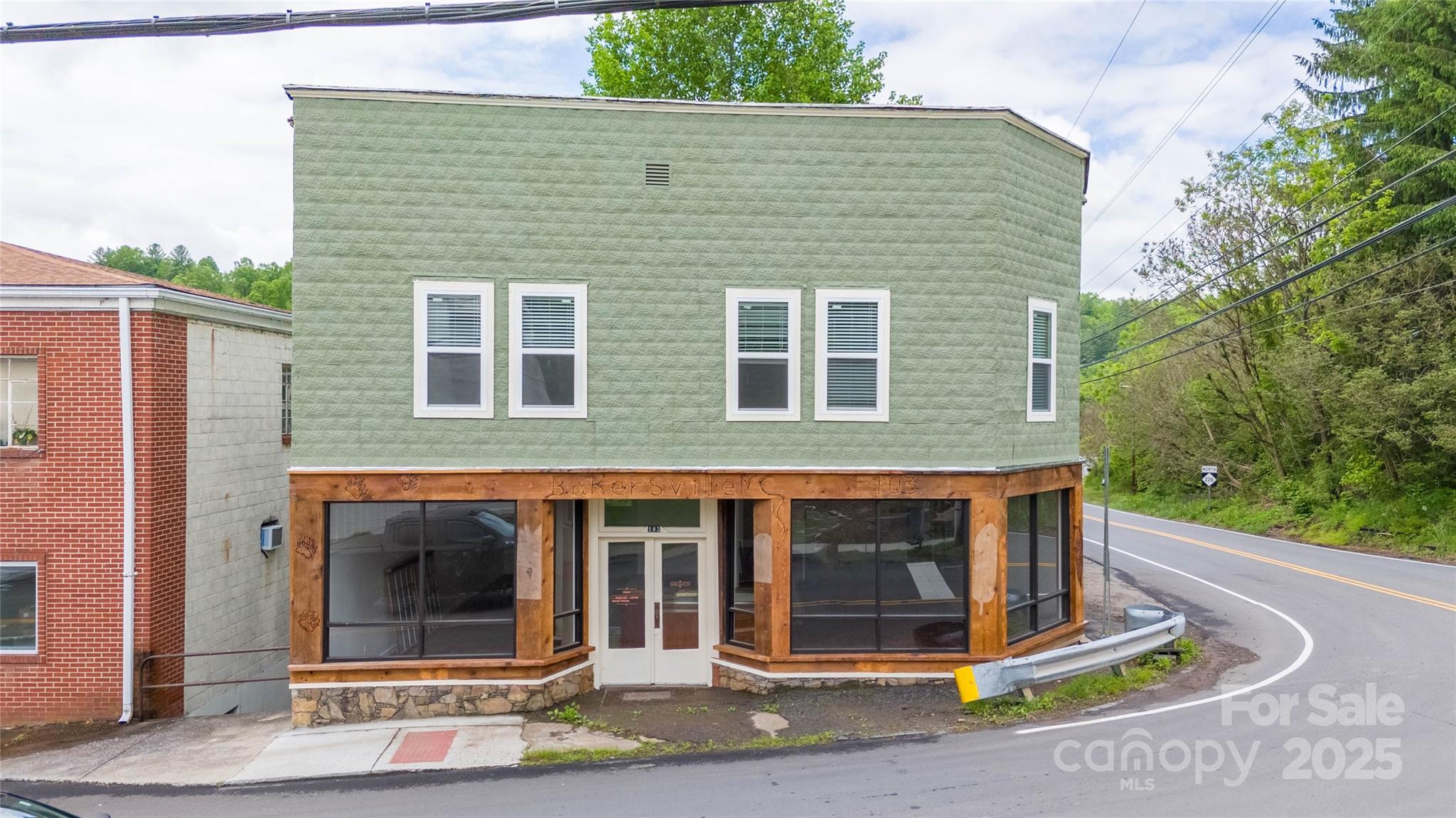 main property photo 15