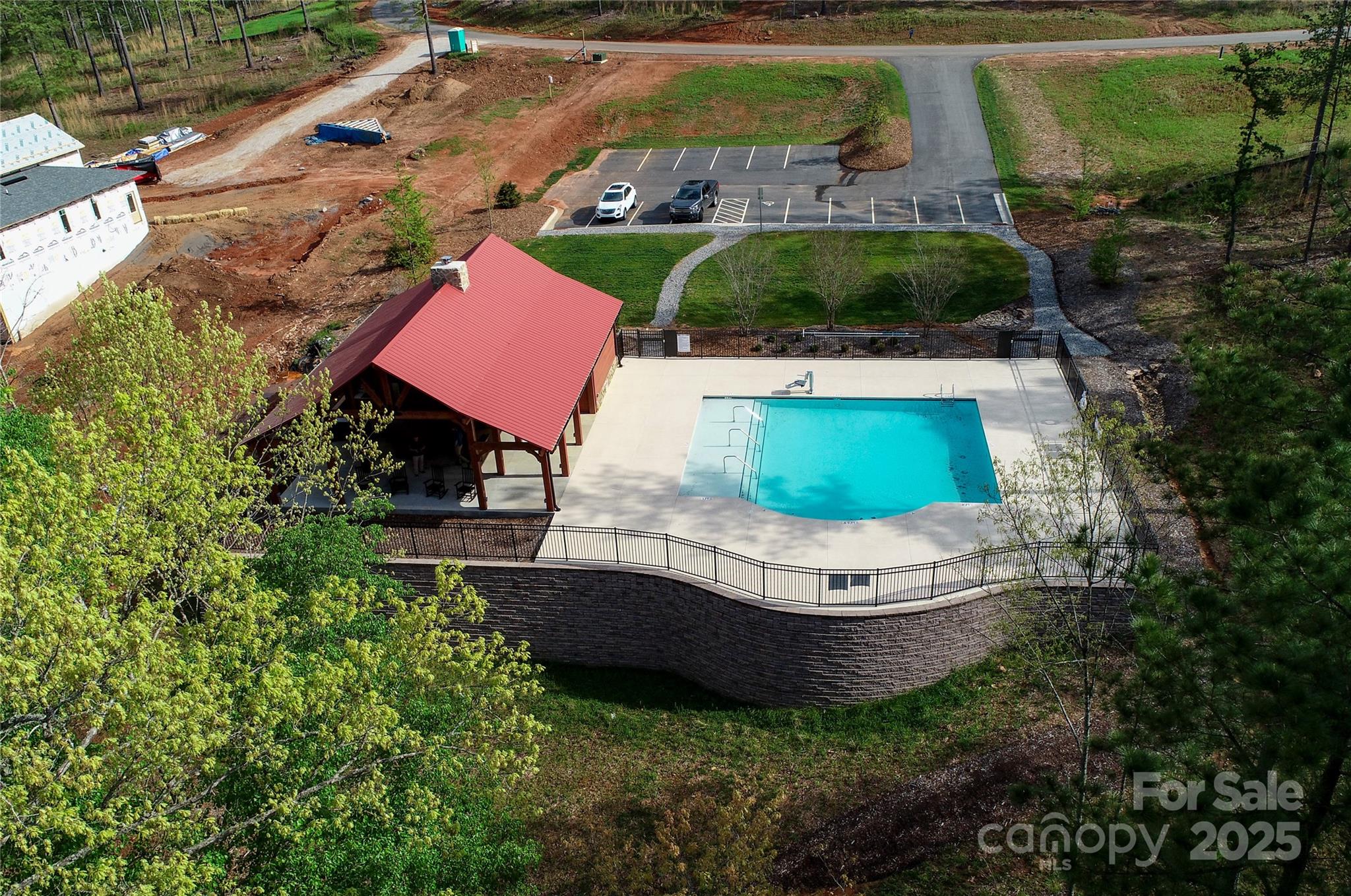 main property photo 6