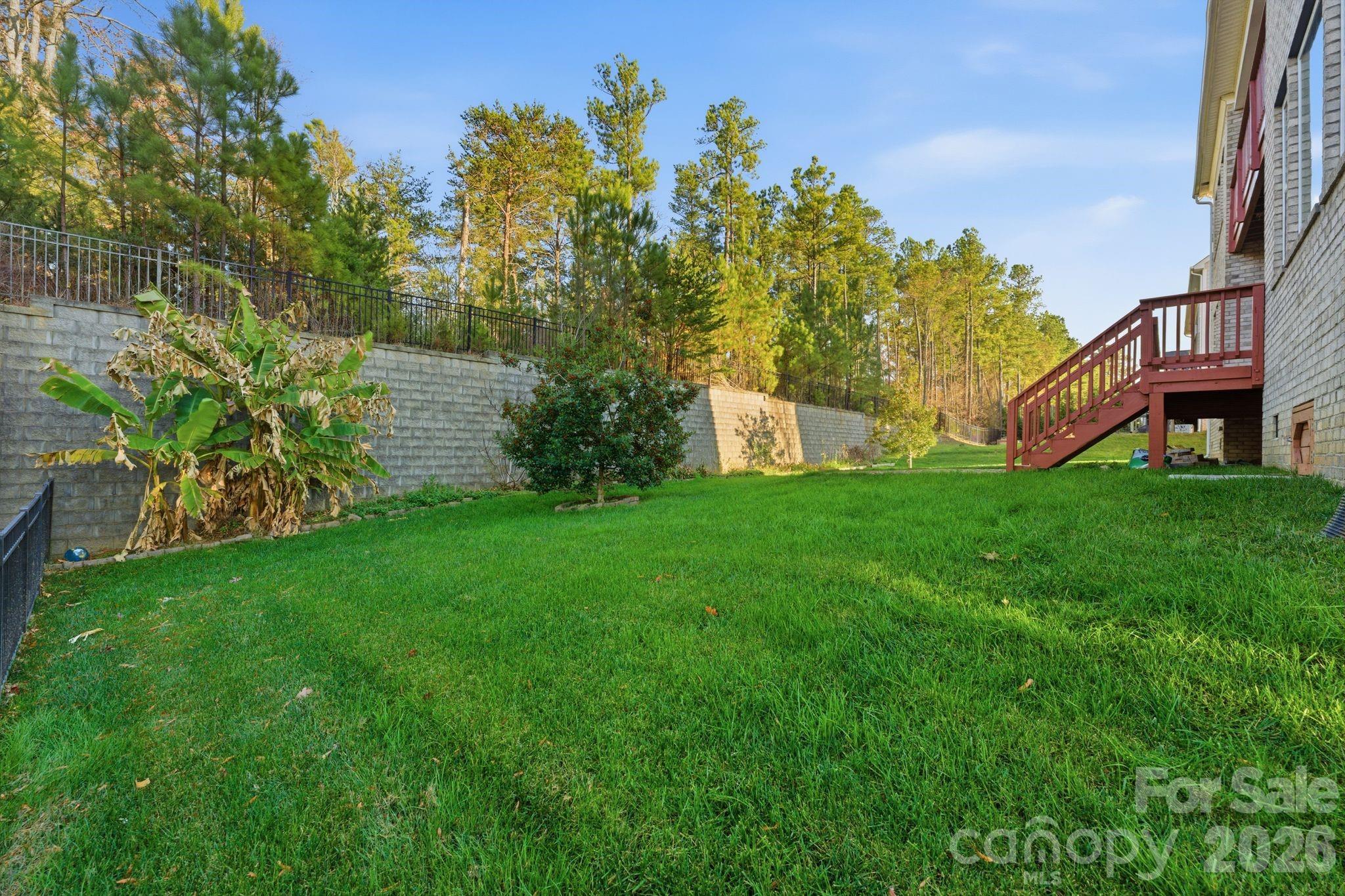 main property photo 31