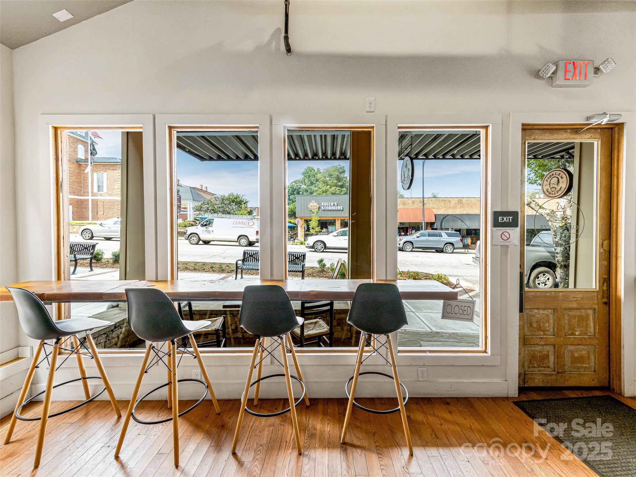 main property photo 46