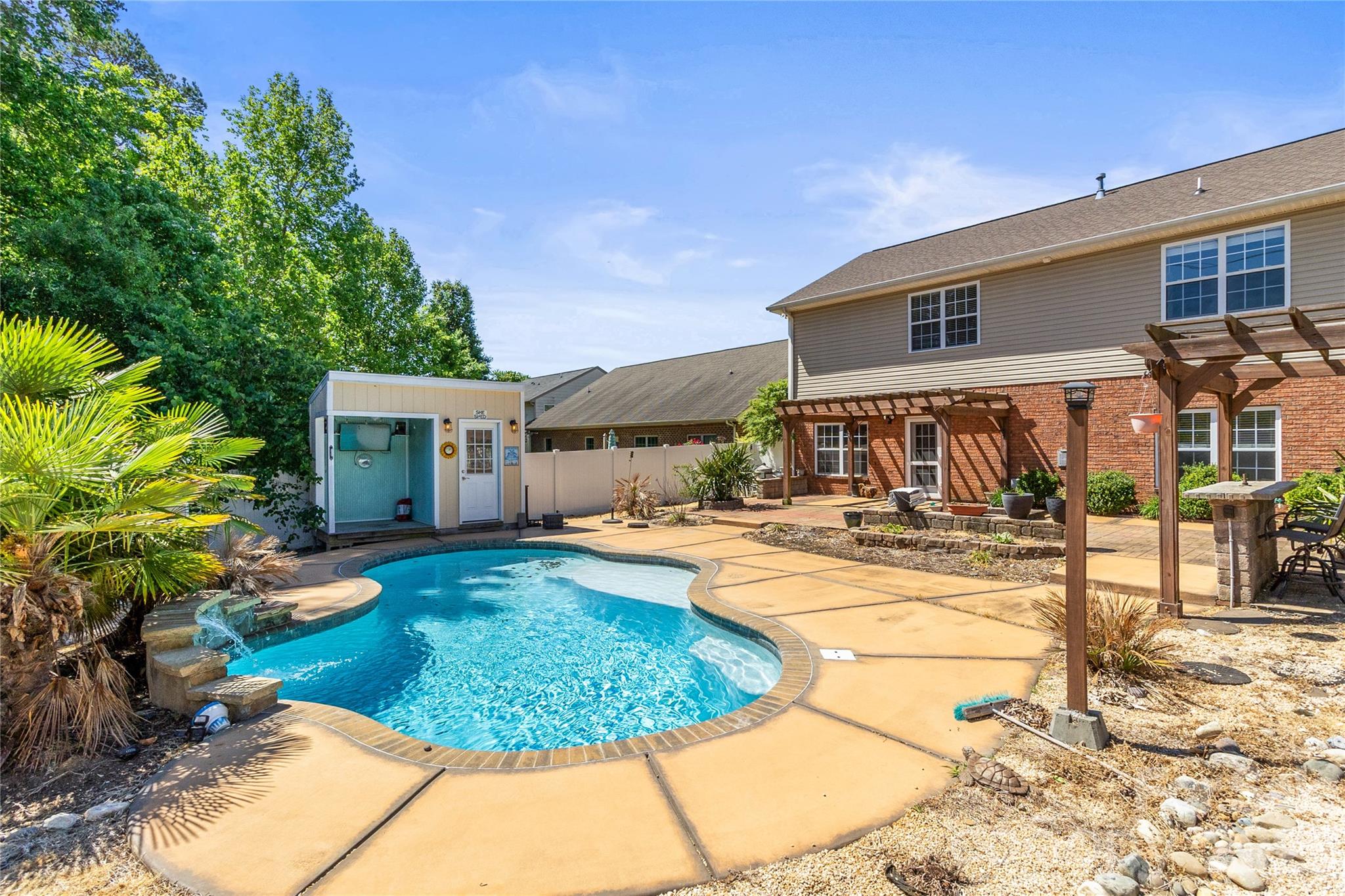 main property photo 42