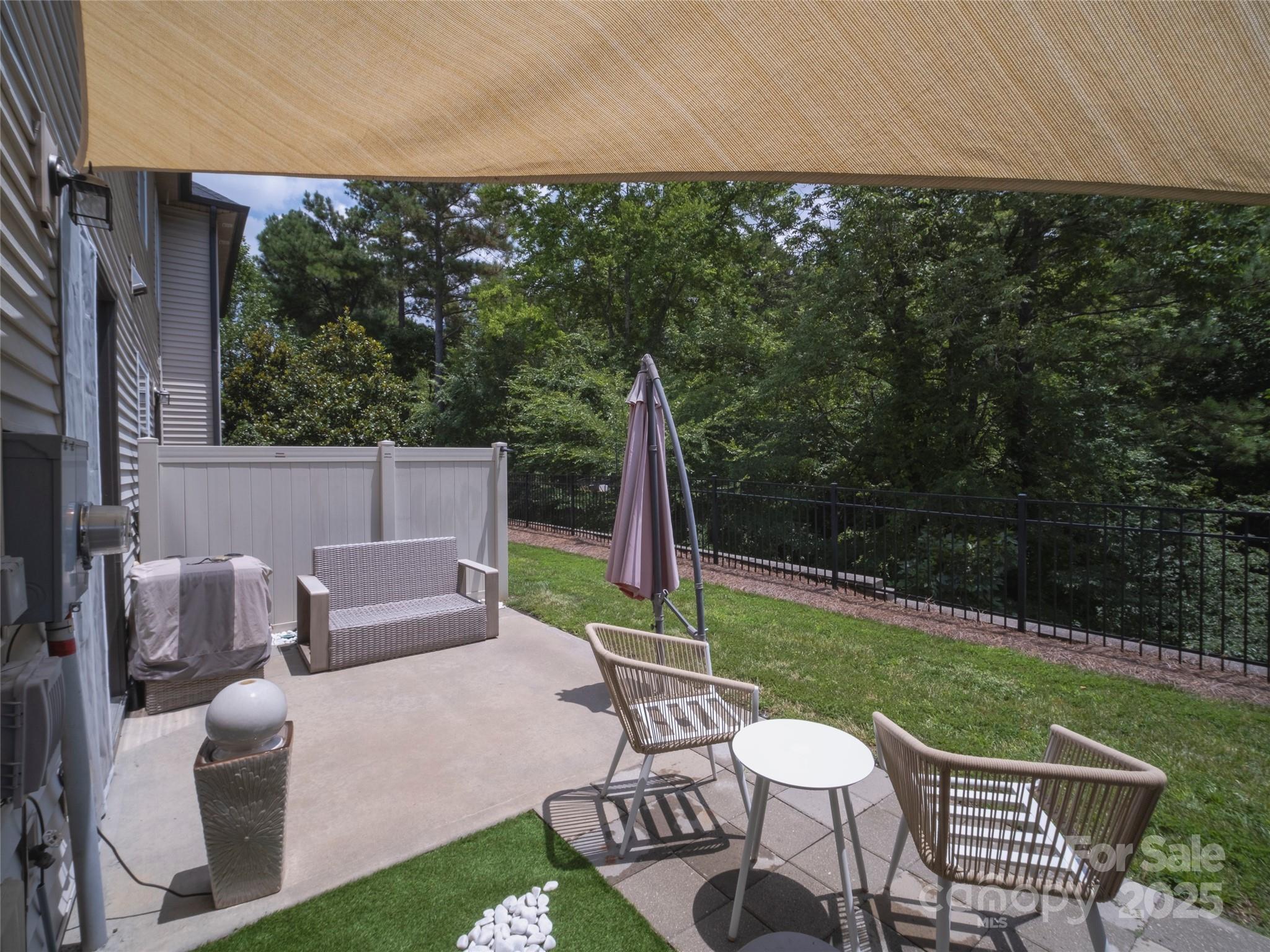 property viewer photo 29