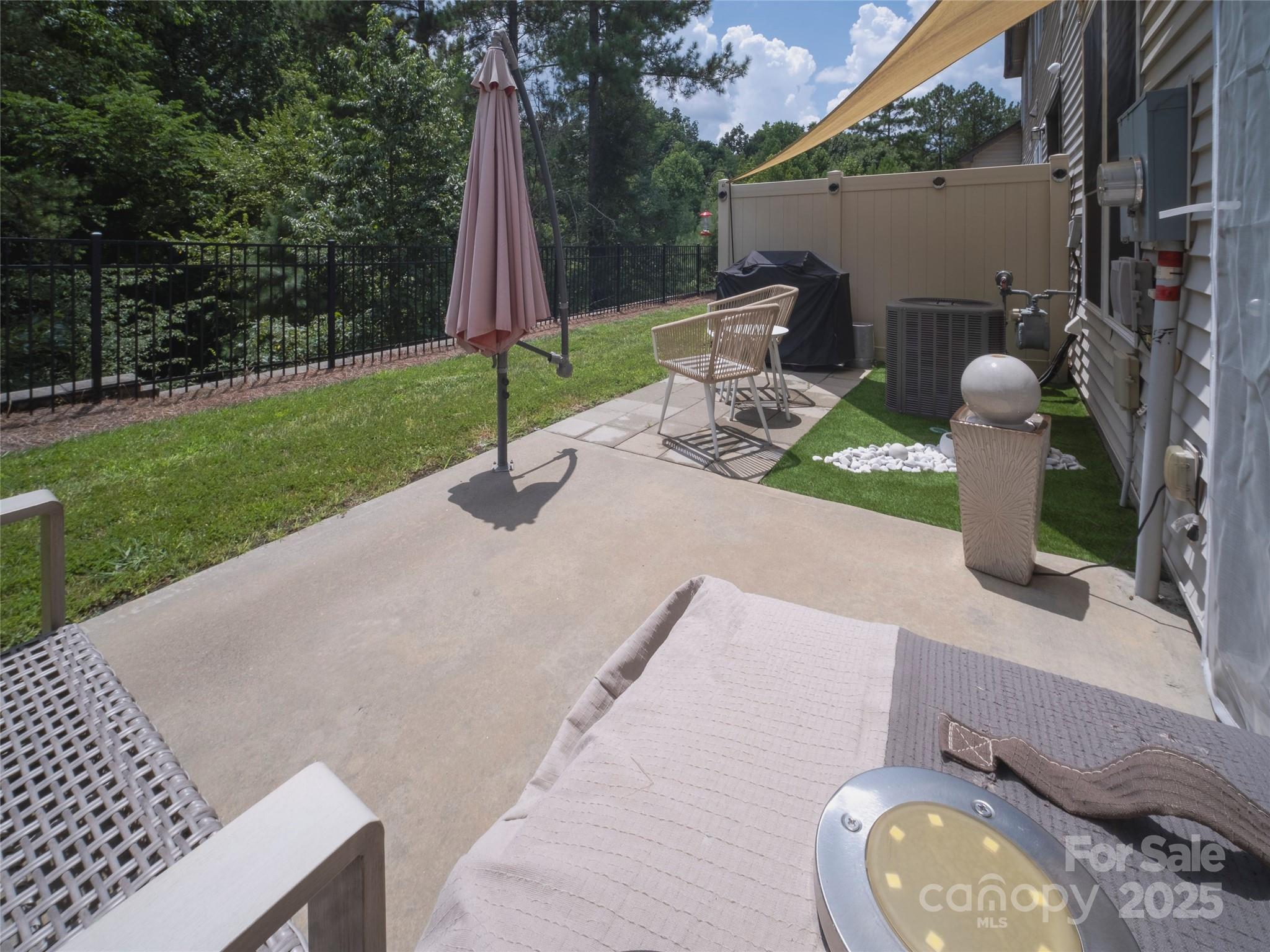property viewer photo 30