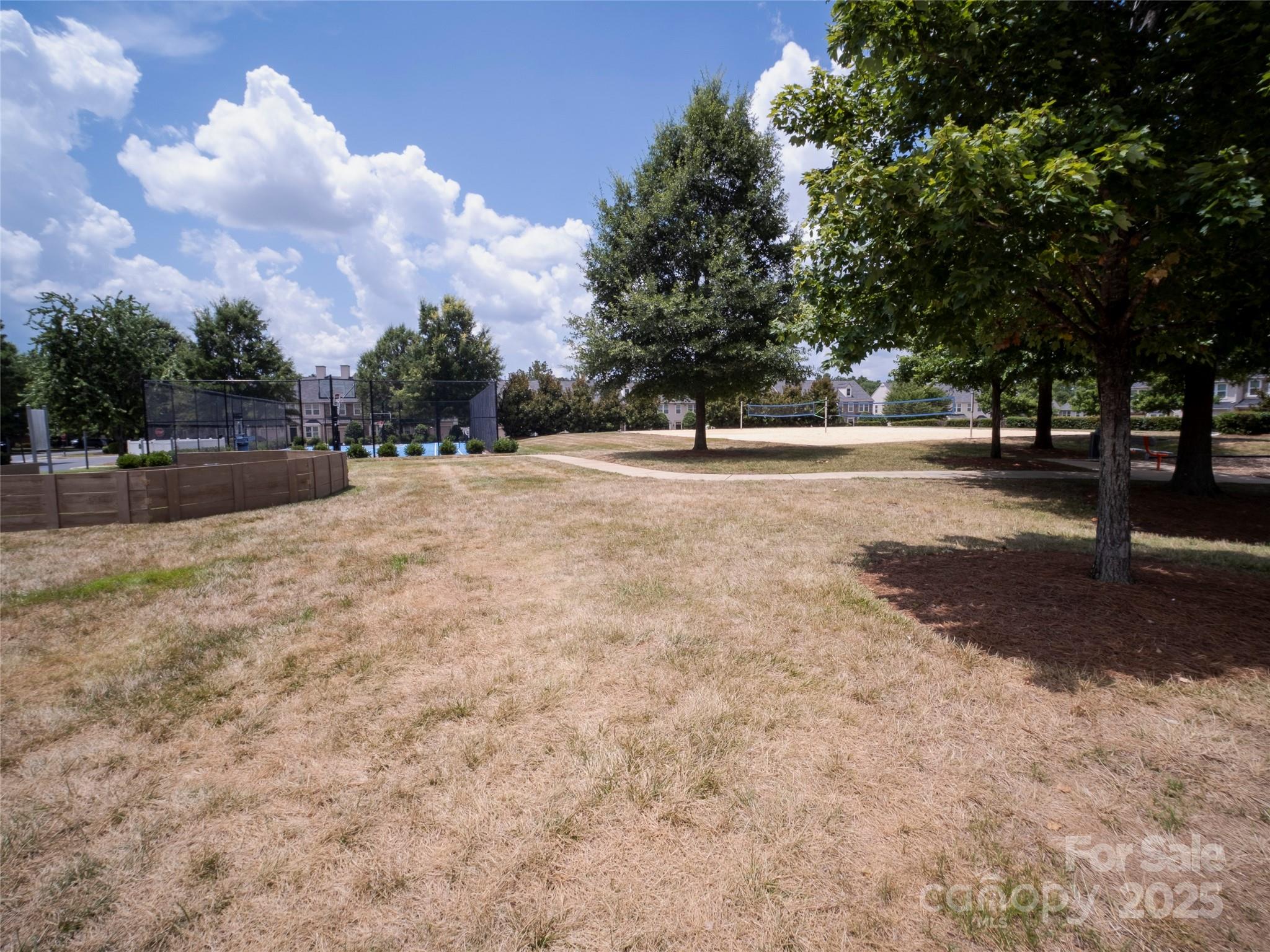 property viewer photo 35