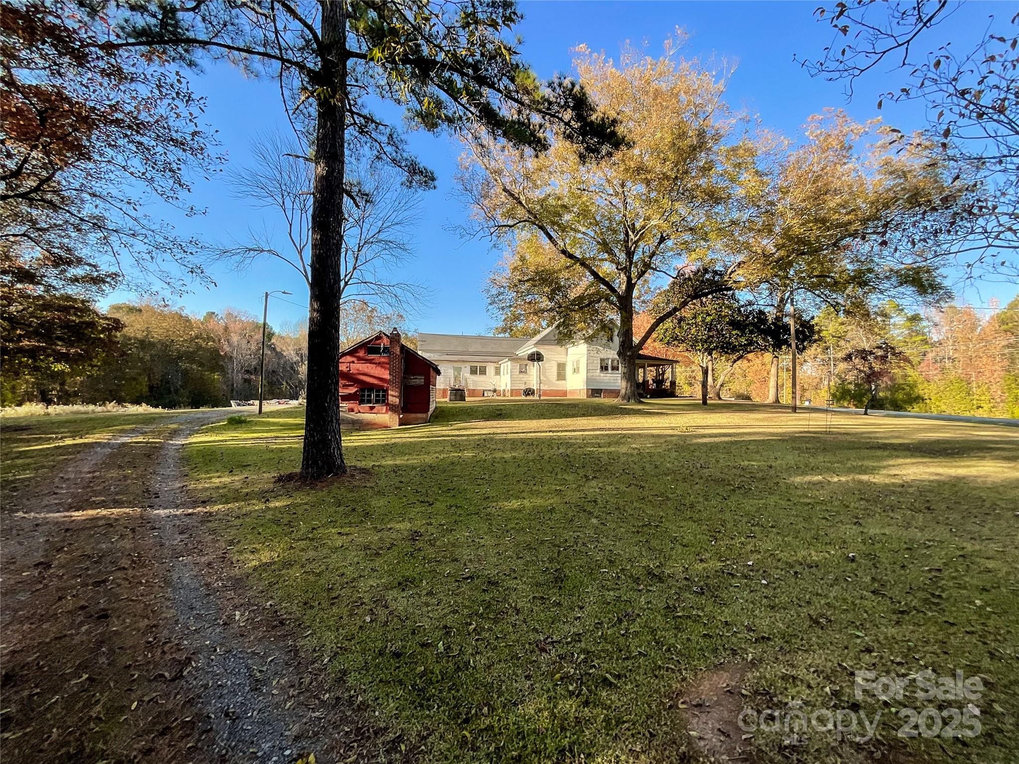 main property photo 8