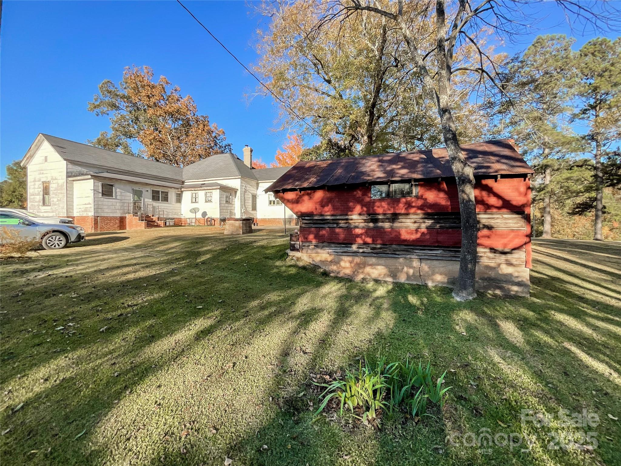 main property photo 33