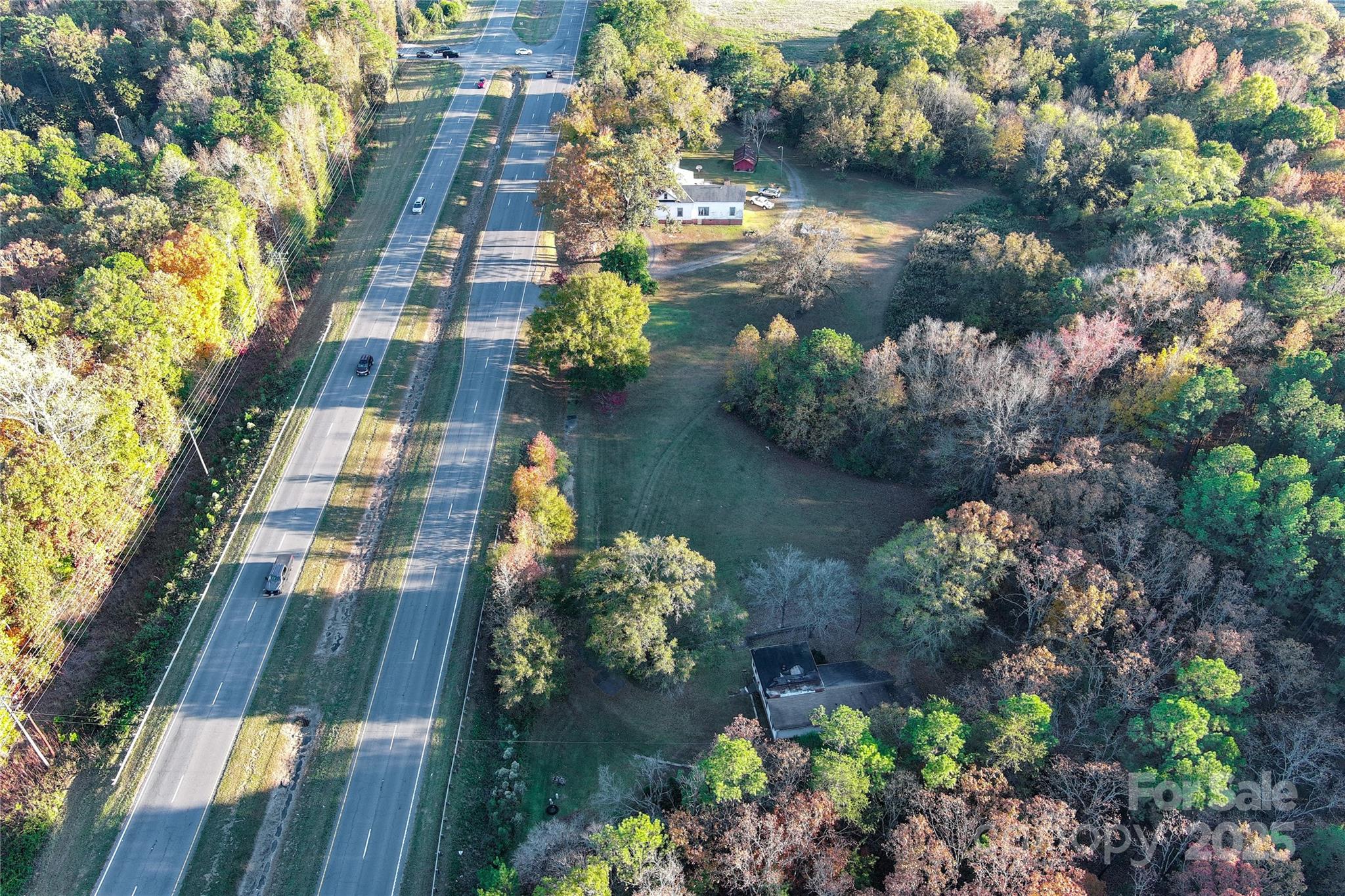 main property photo 37