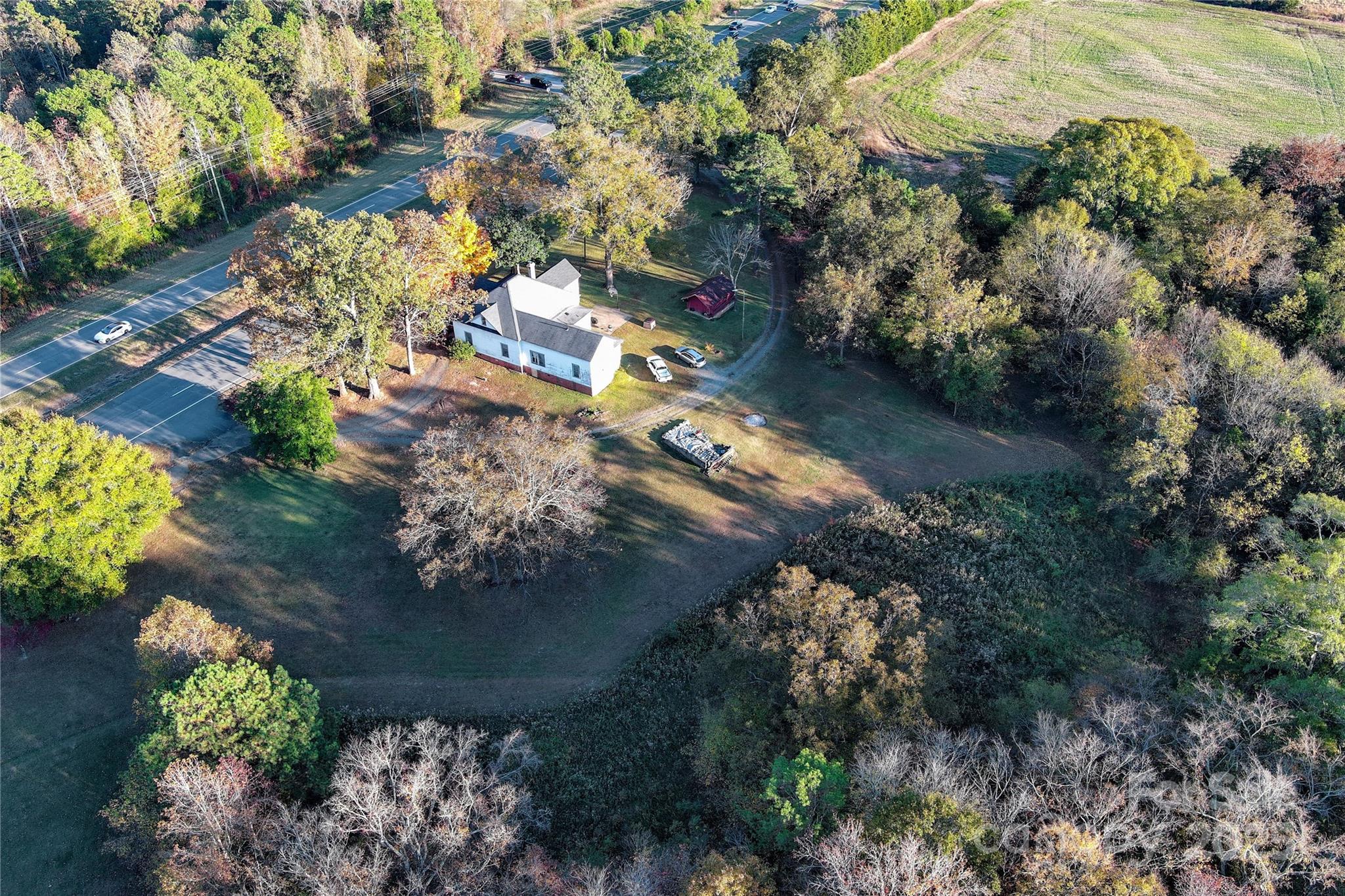 main property photo 39