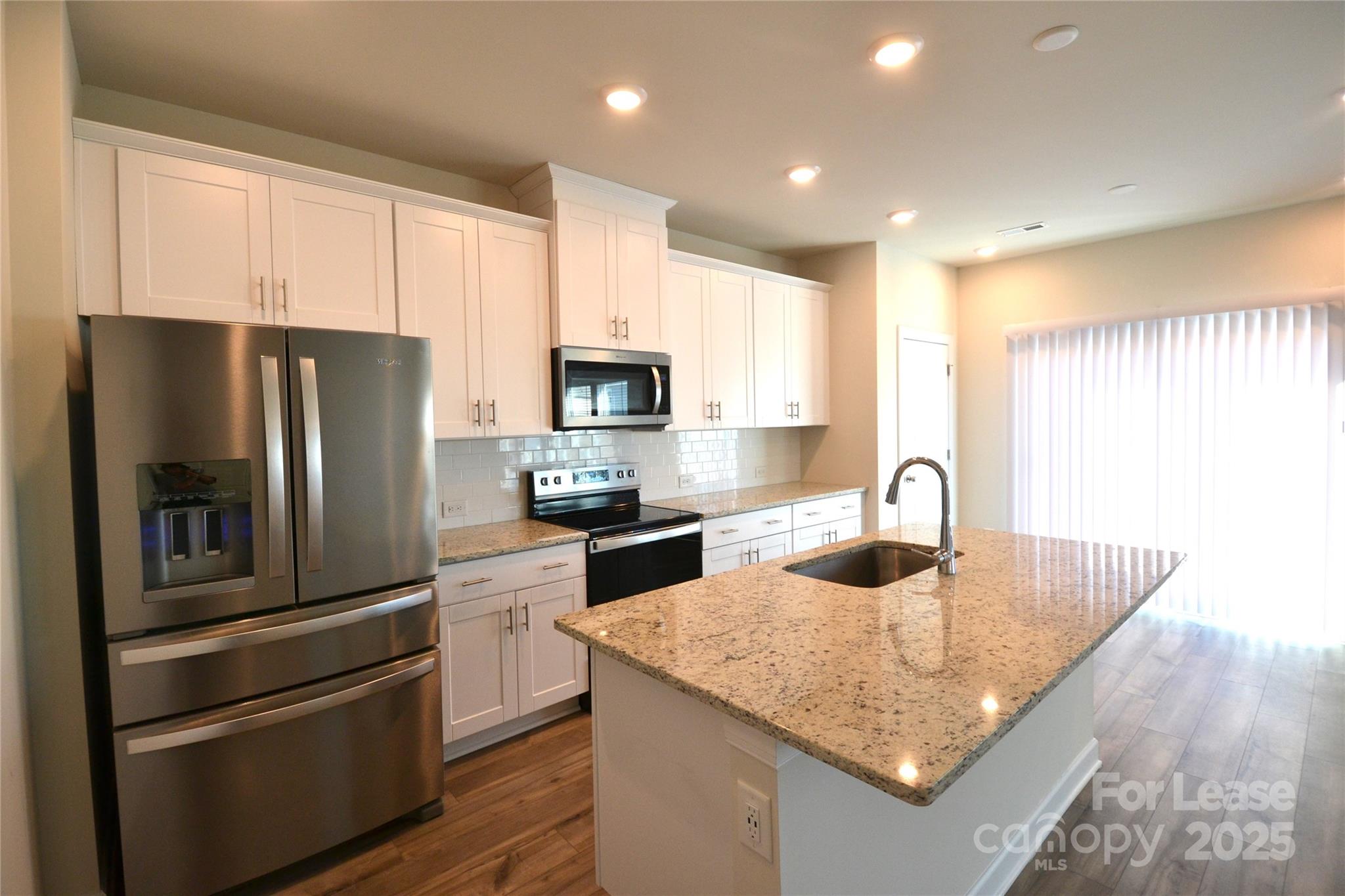 property viewer photo 11