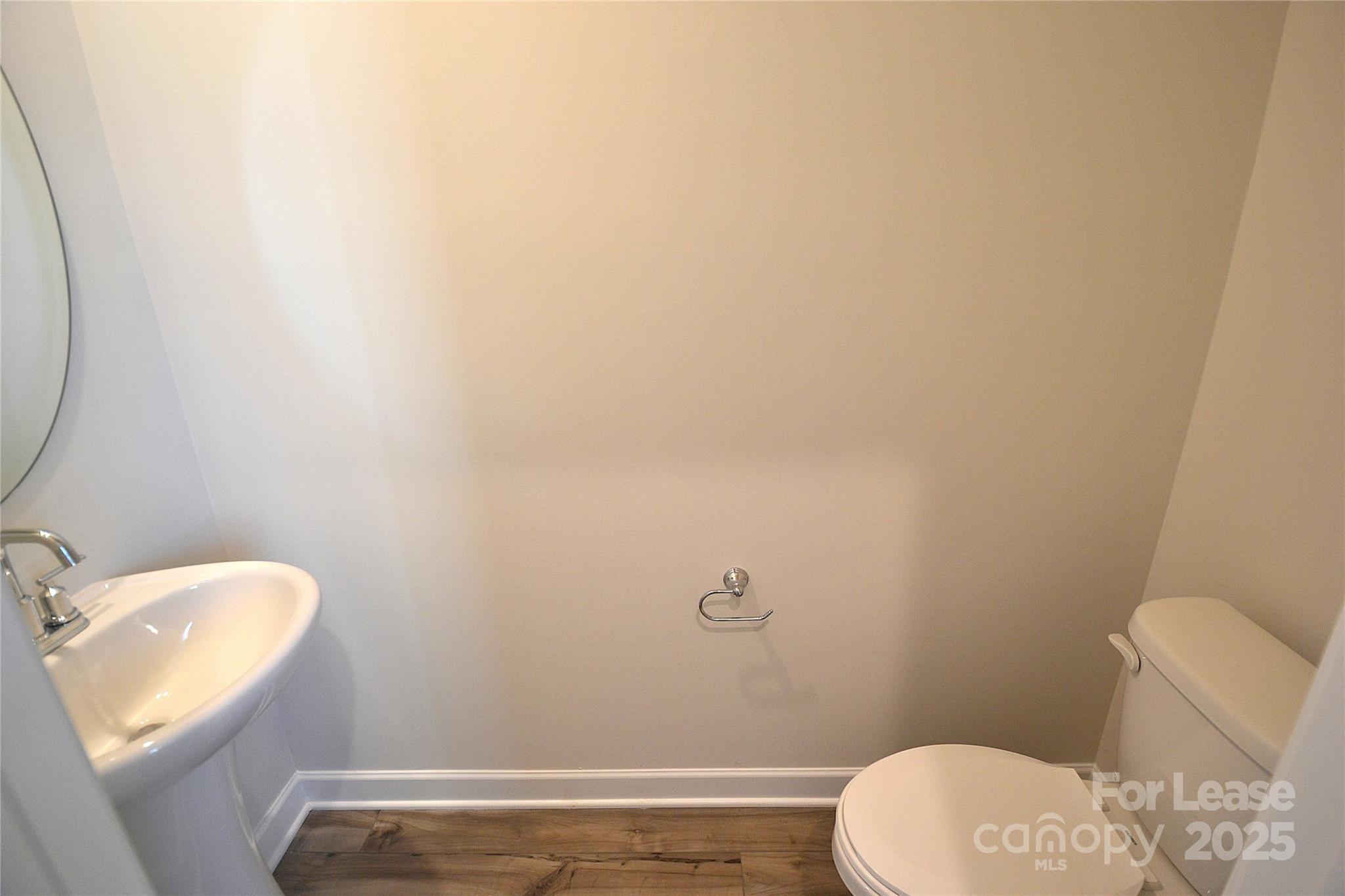 property viewer photo 13