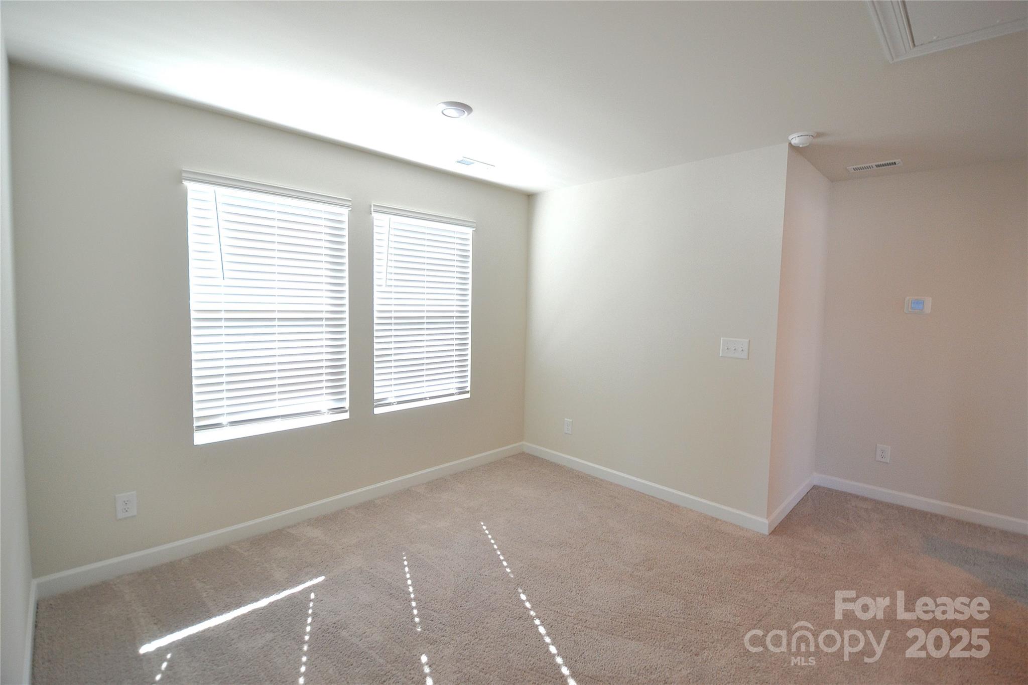 property viewer photo 14