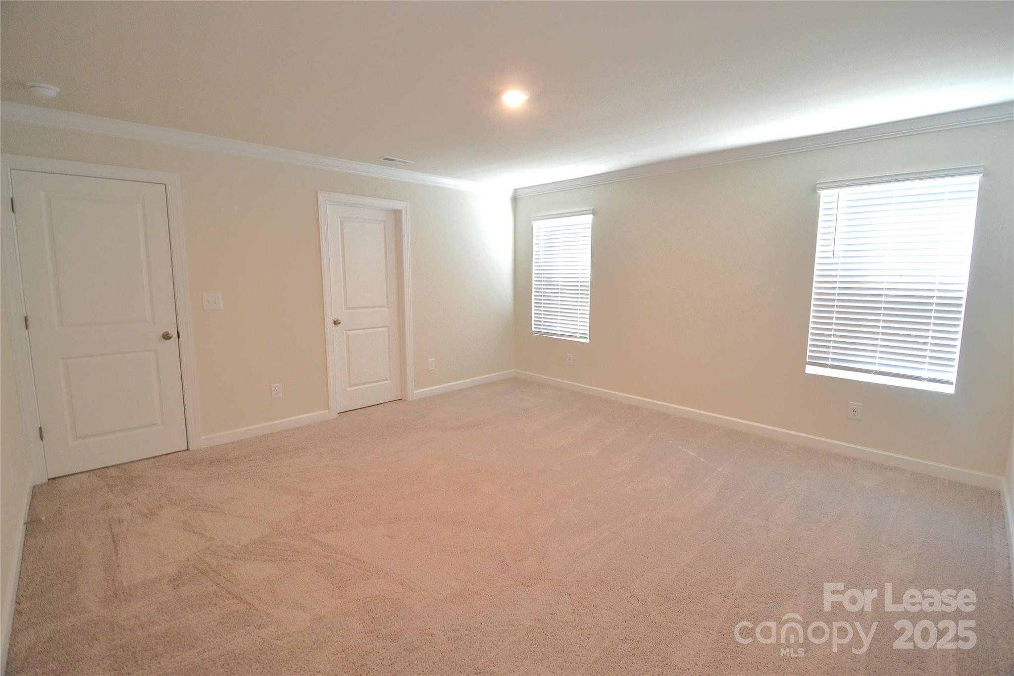 property viewer photo 19