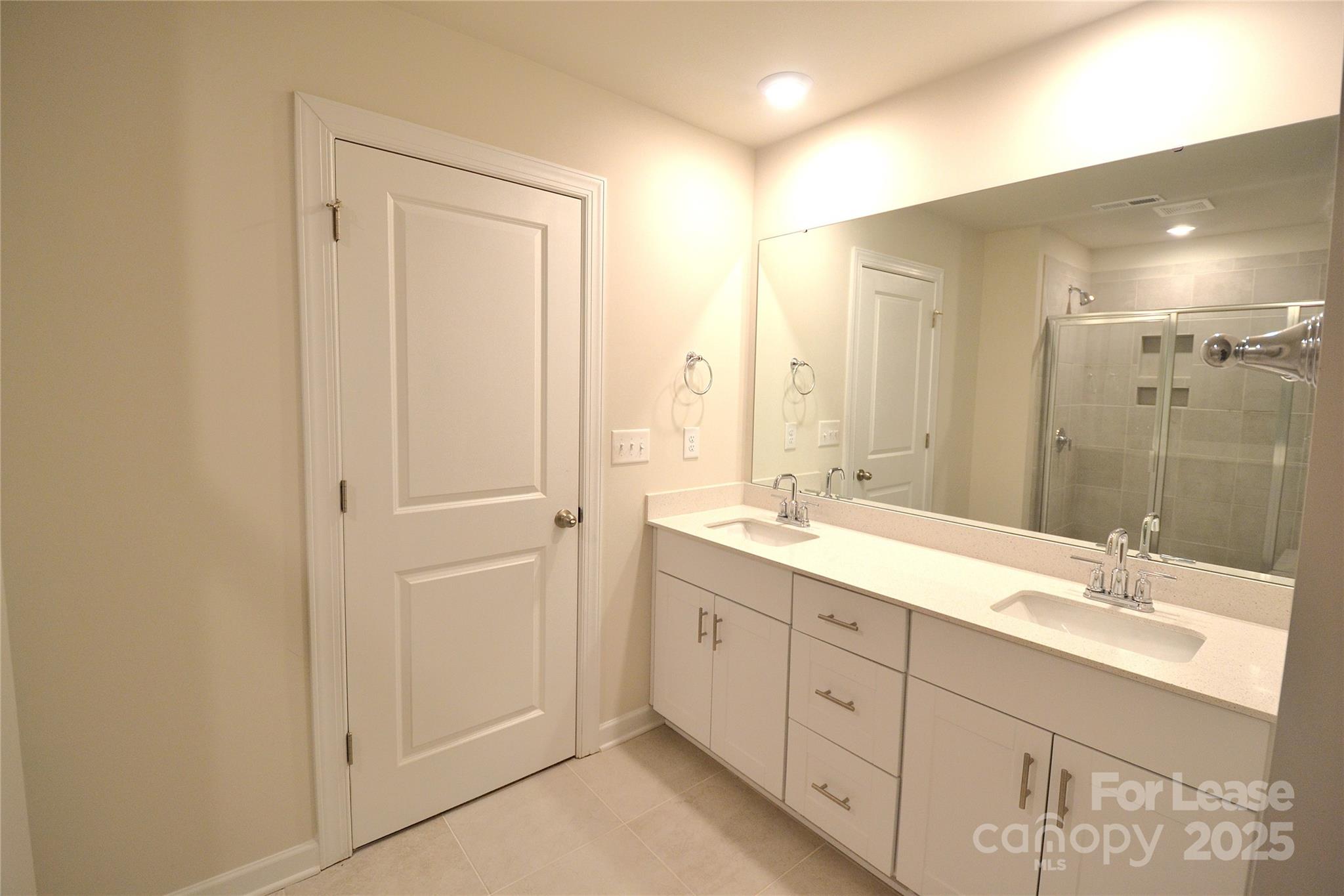 property viewer photo 21