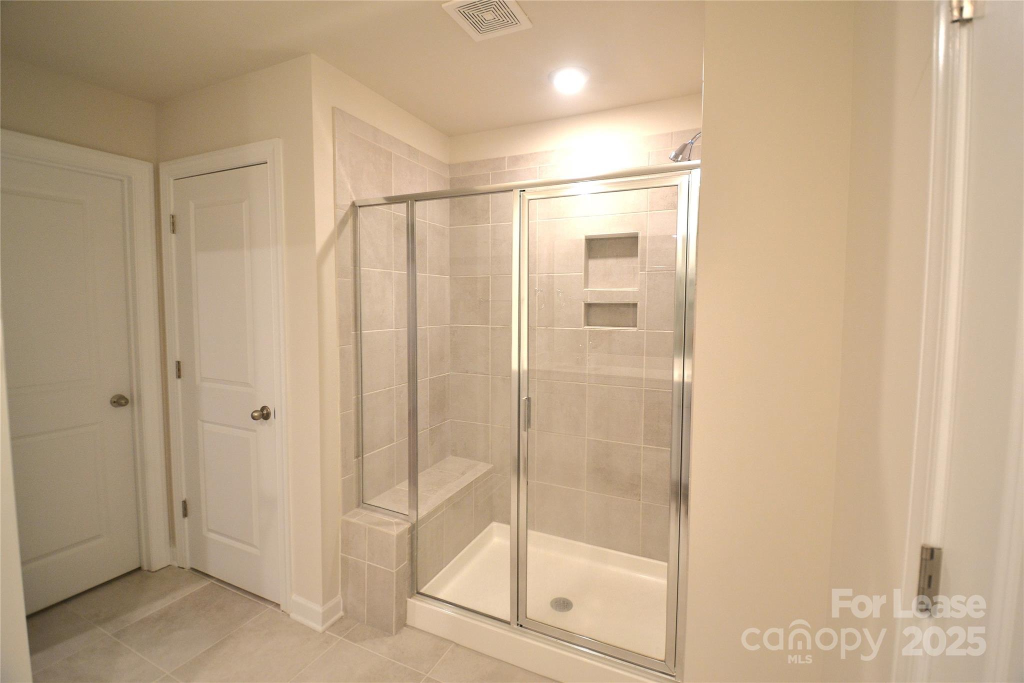 property viewer photo 22