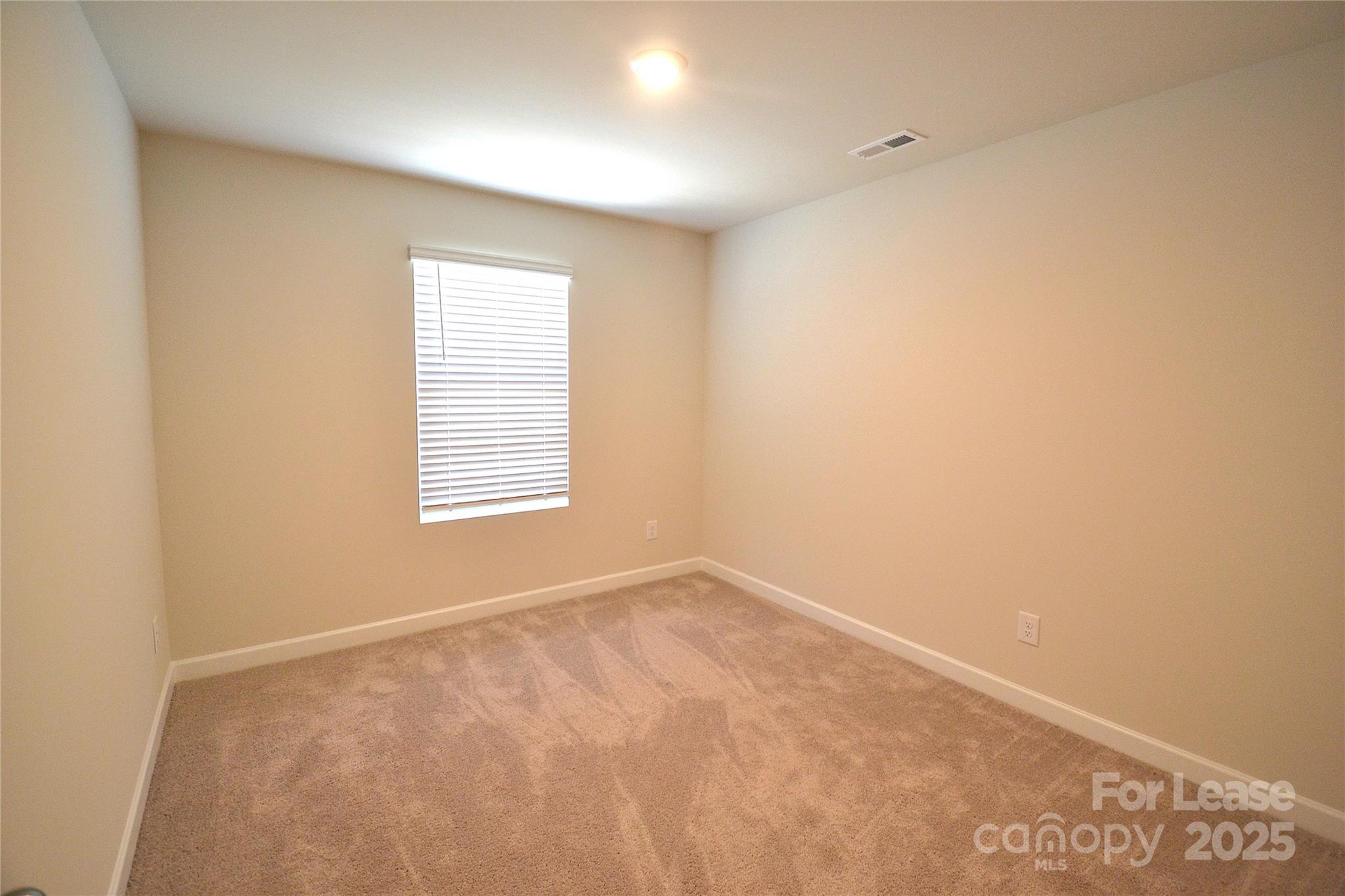 property viewer photo 24