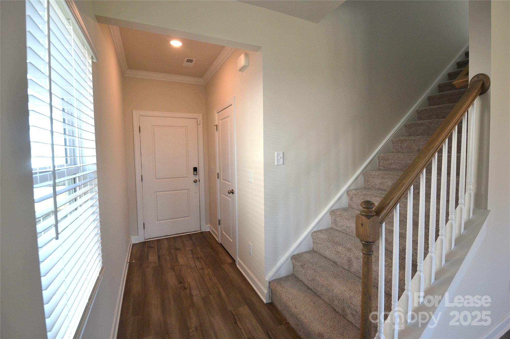 property viewer photo 3