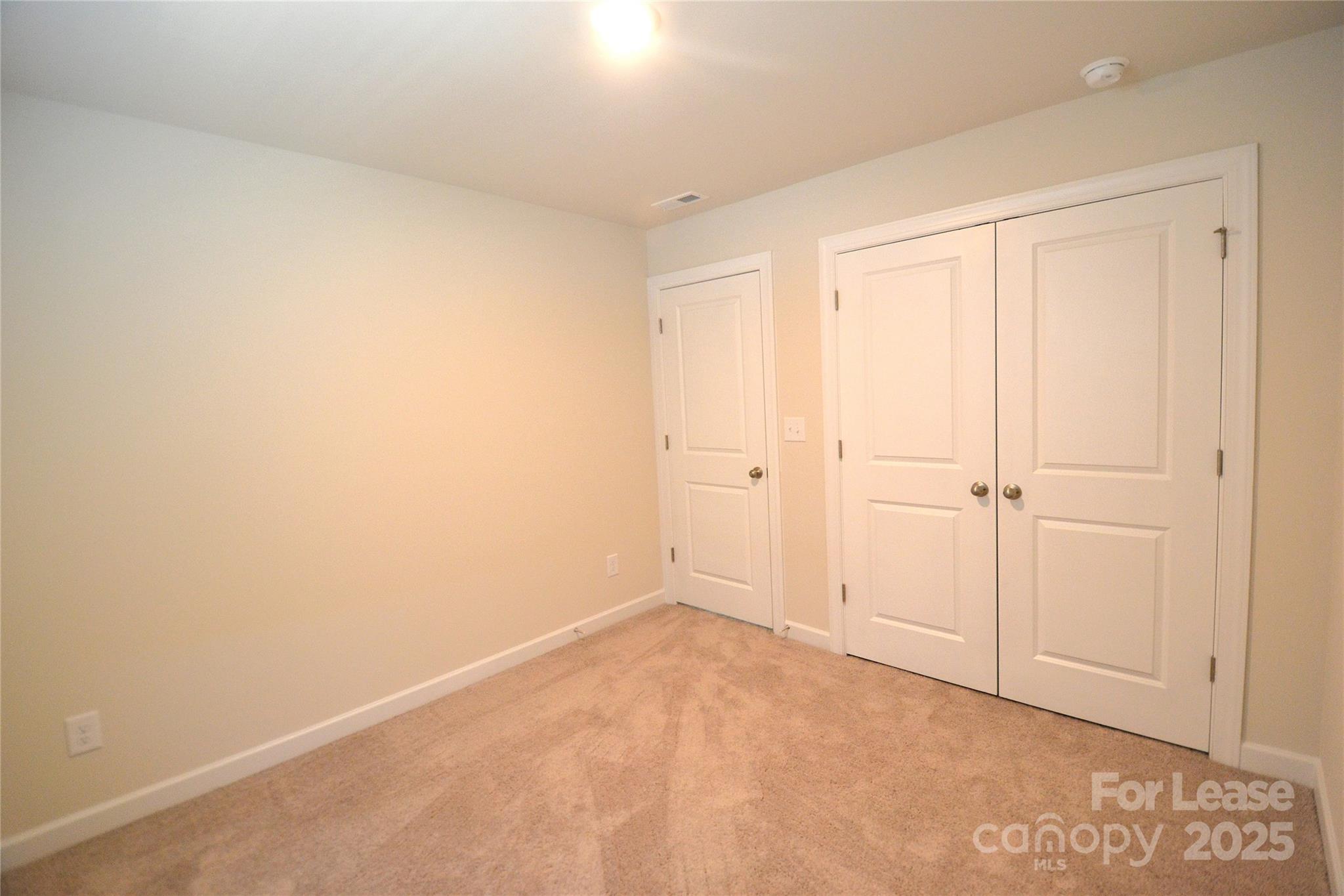 property viewer photo 33