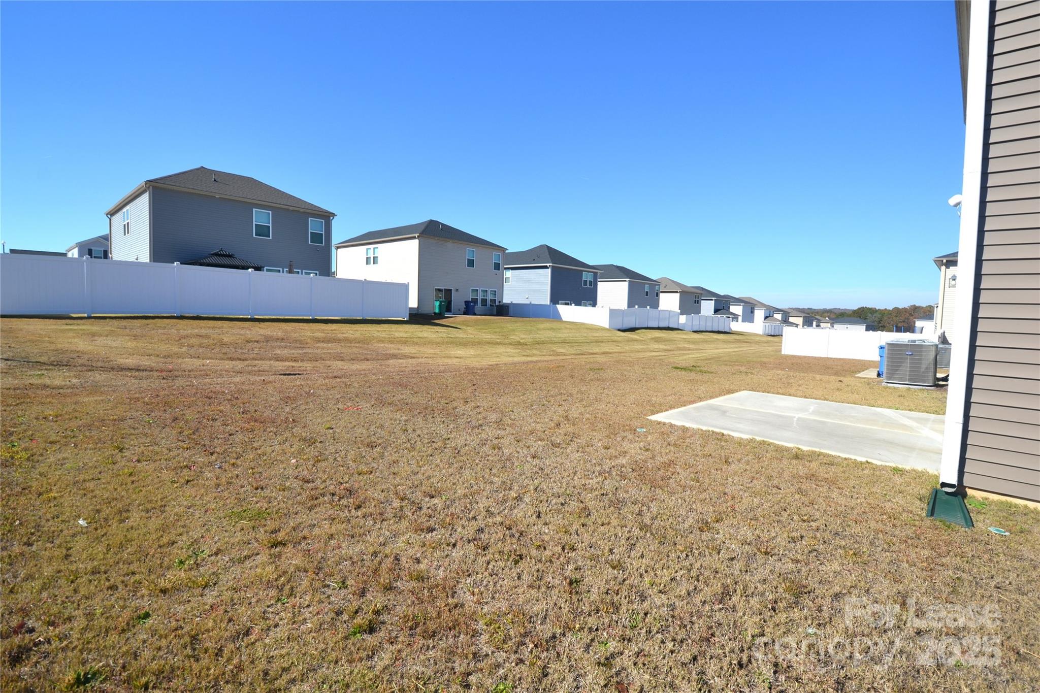 property viewer photo 36