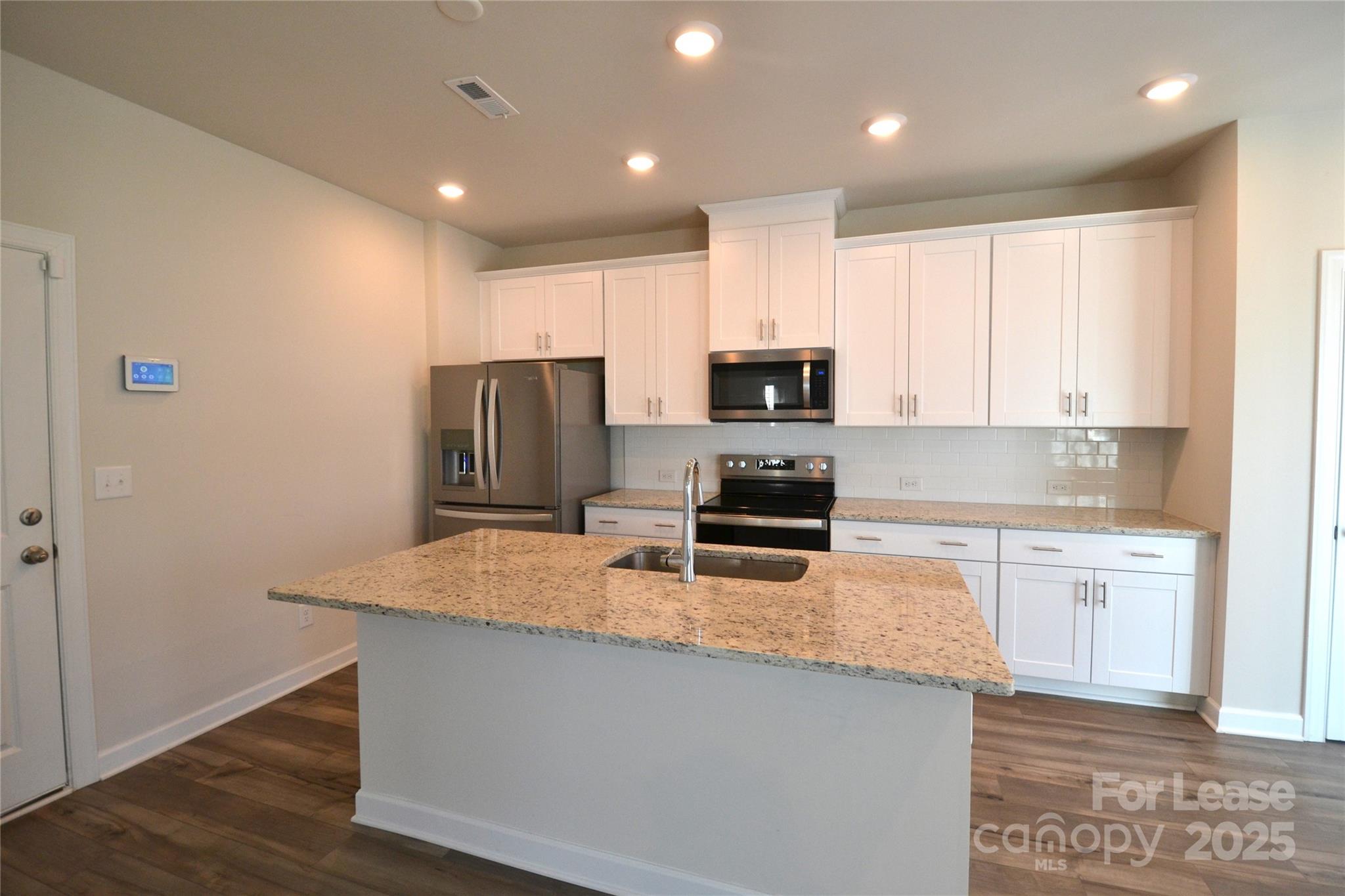 property viewer photo 9
