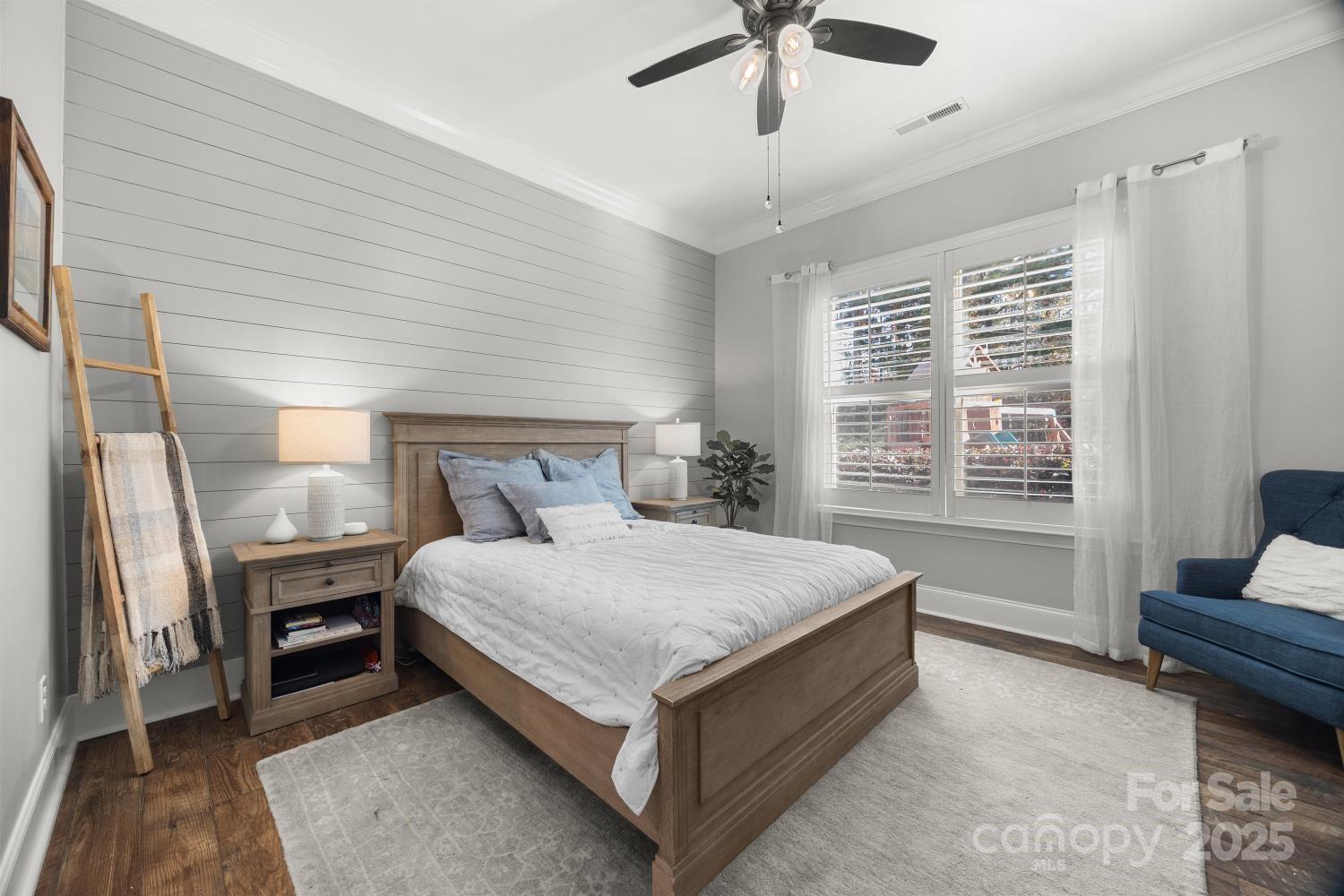 property viewer photo 15