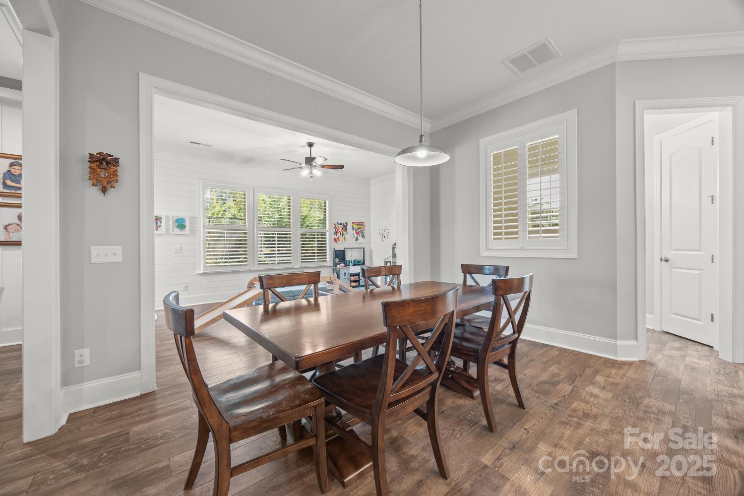 property viewer photo 16