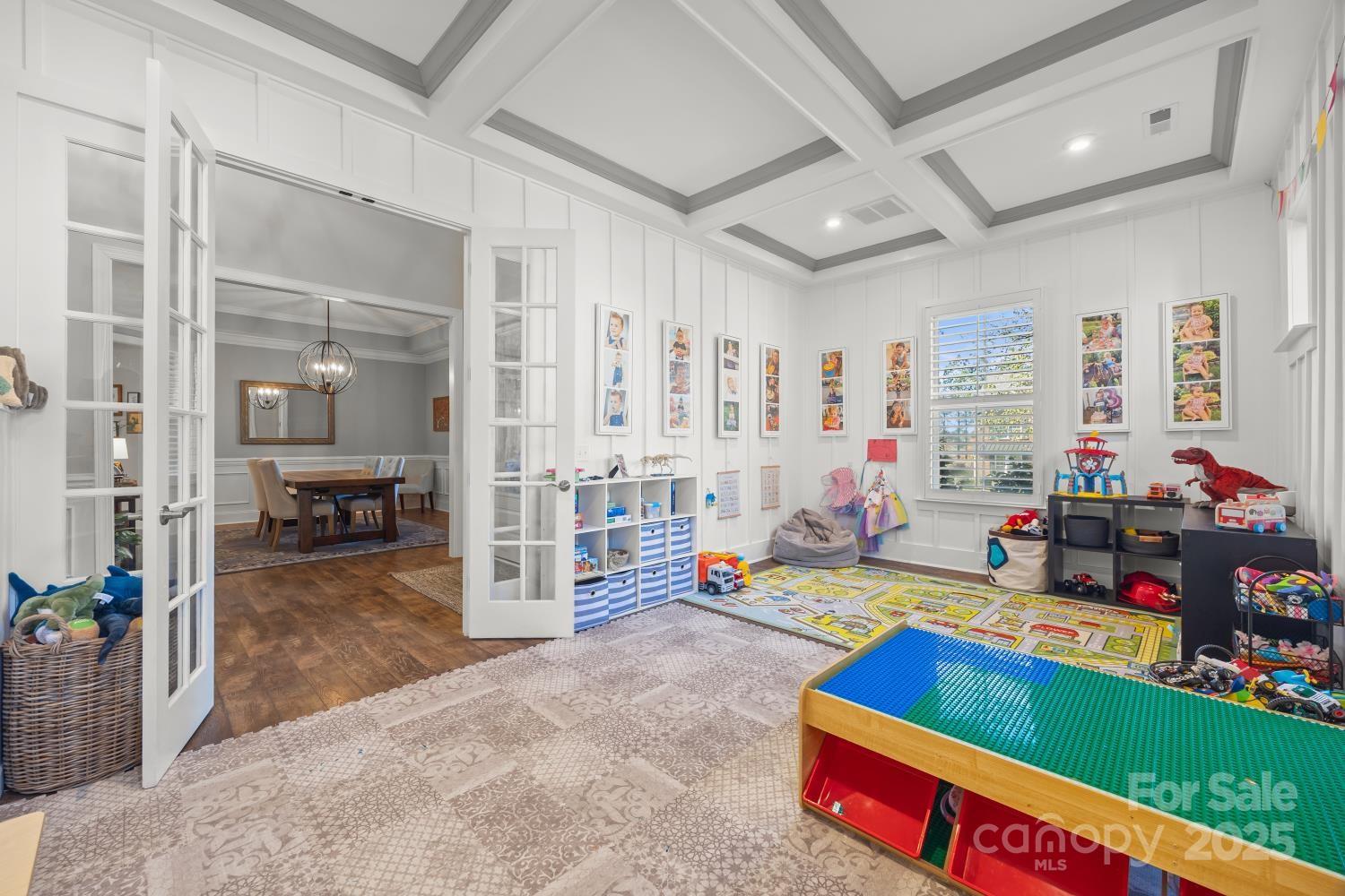 property viewer photo 18