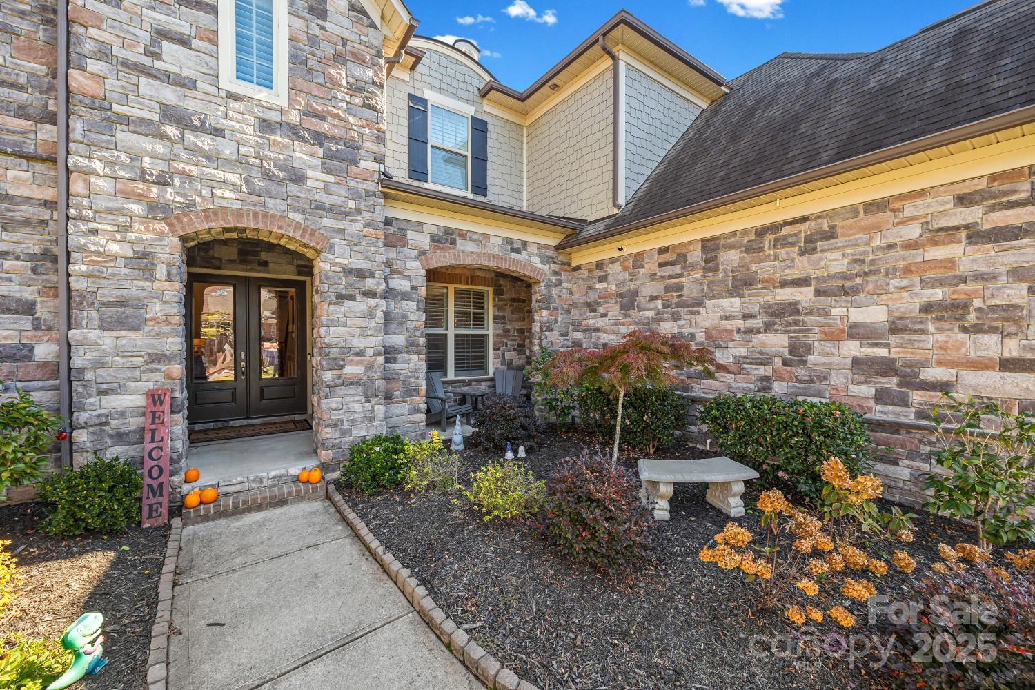property viewer photo 2