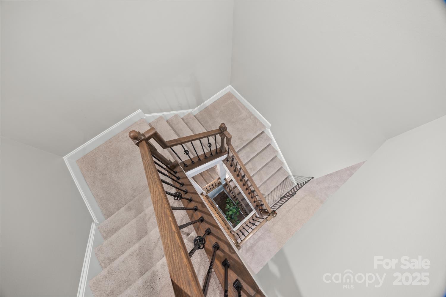property viewer photo 20