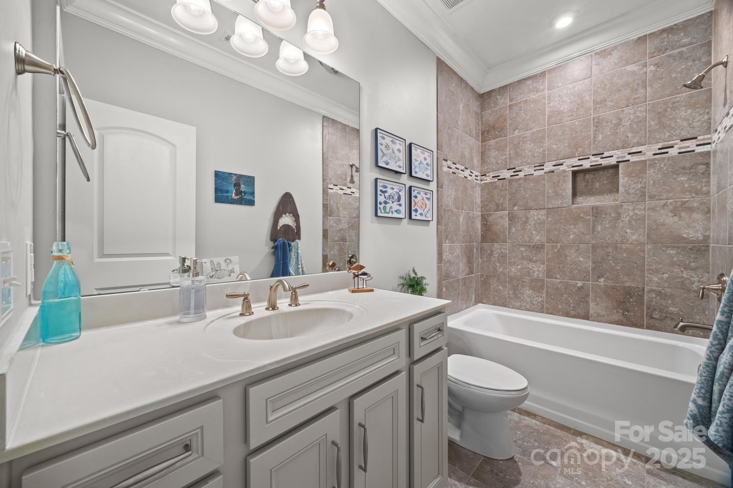property viewer photo 33