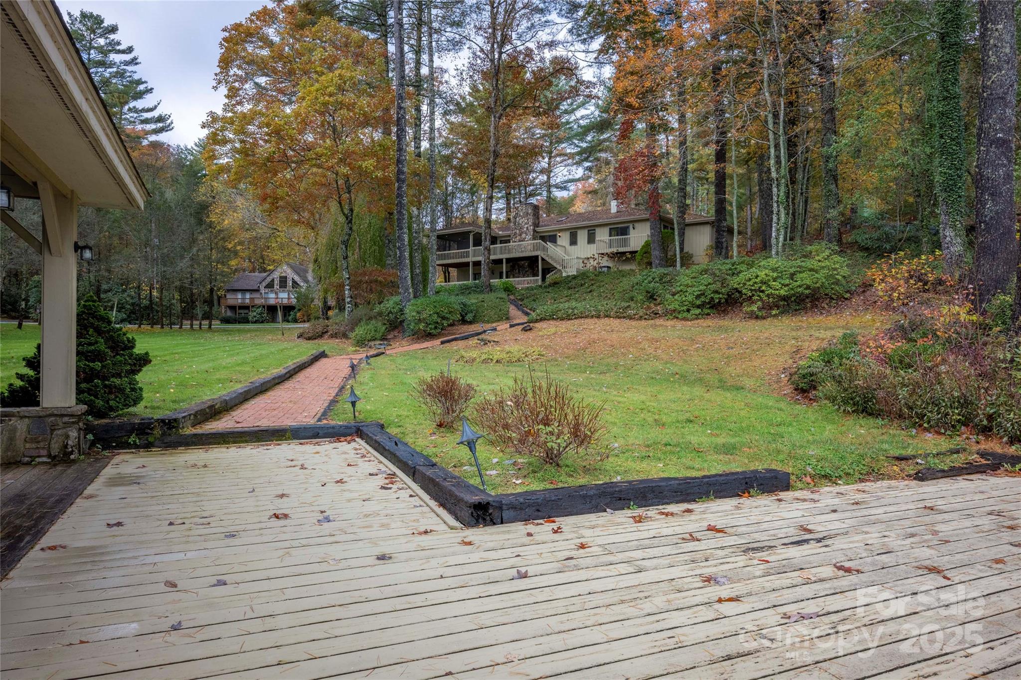 main property photo 33