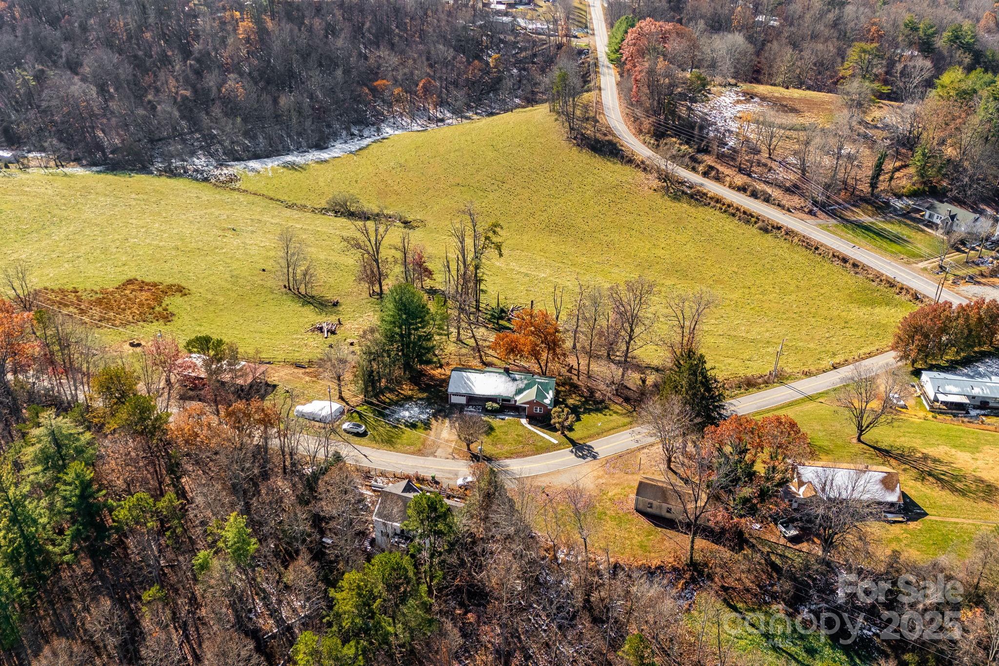 main property photo 41