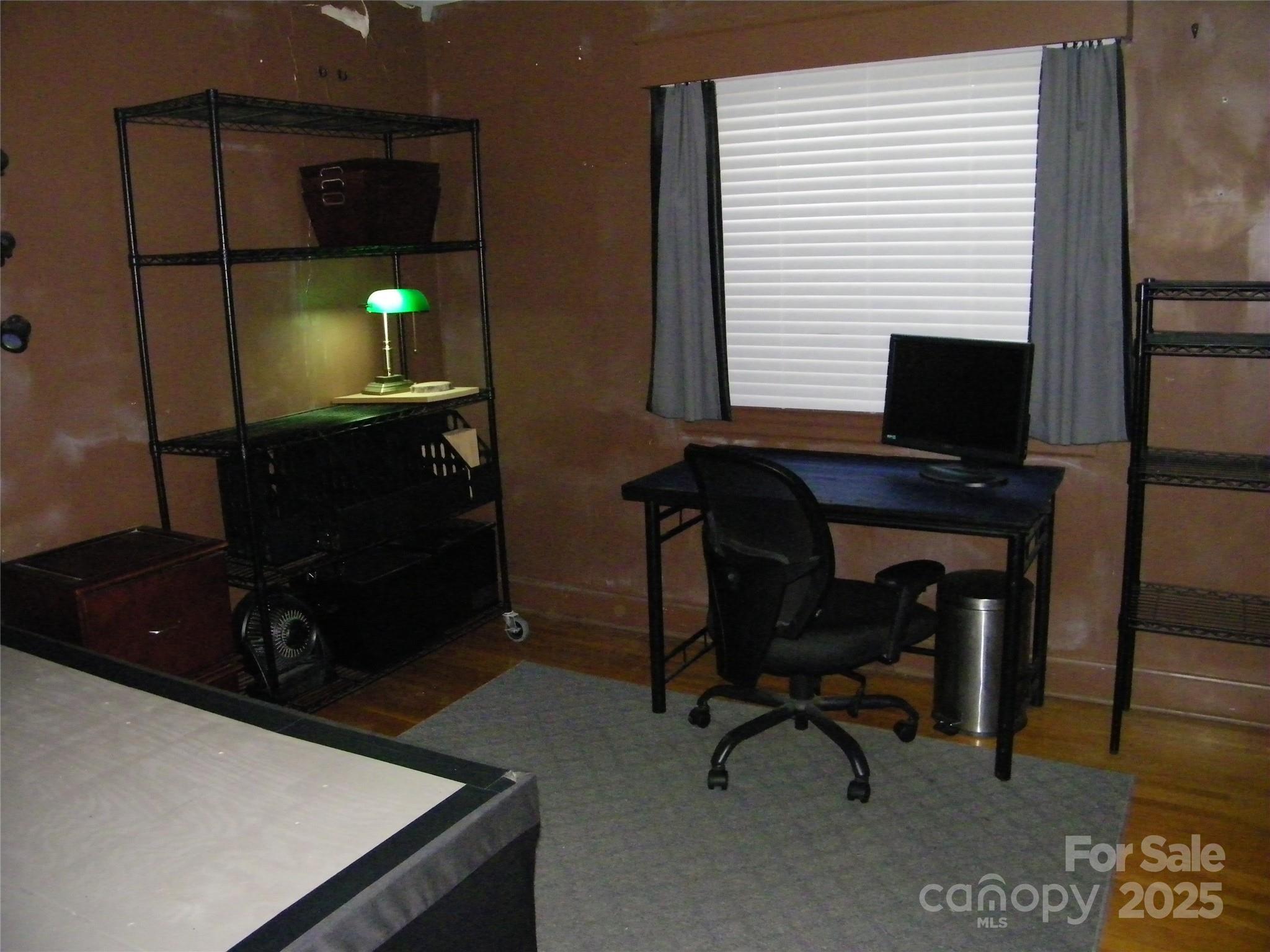 main property photo 20