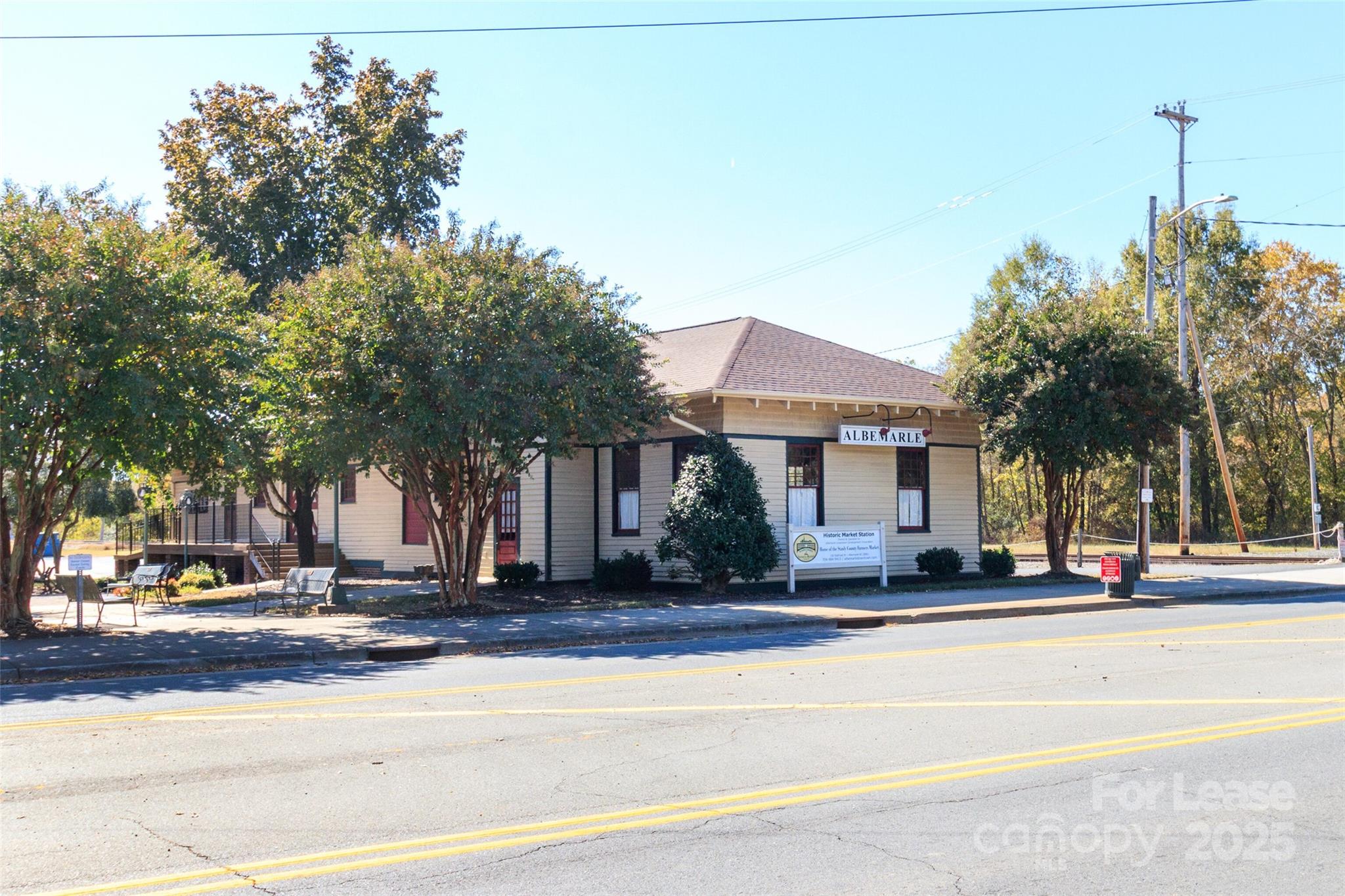 main property photo 34
