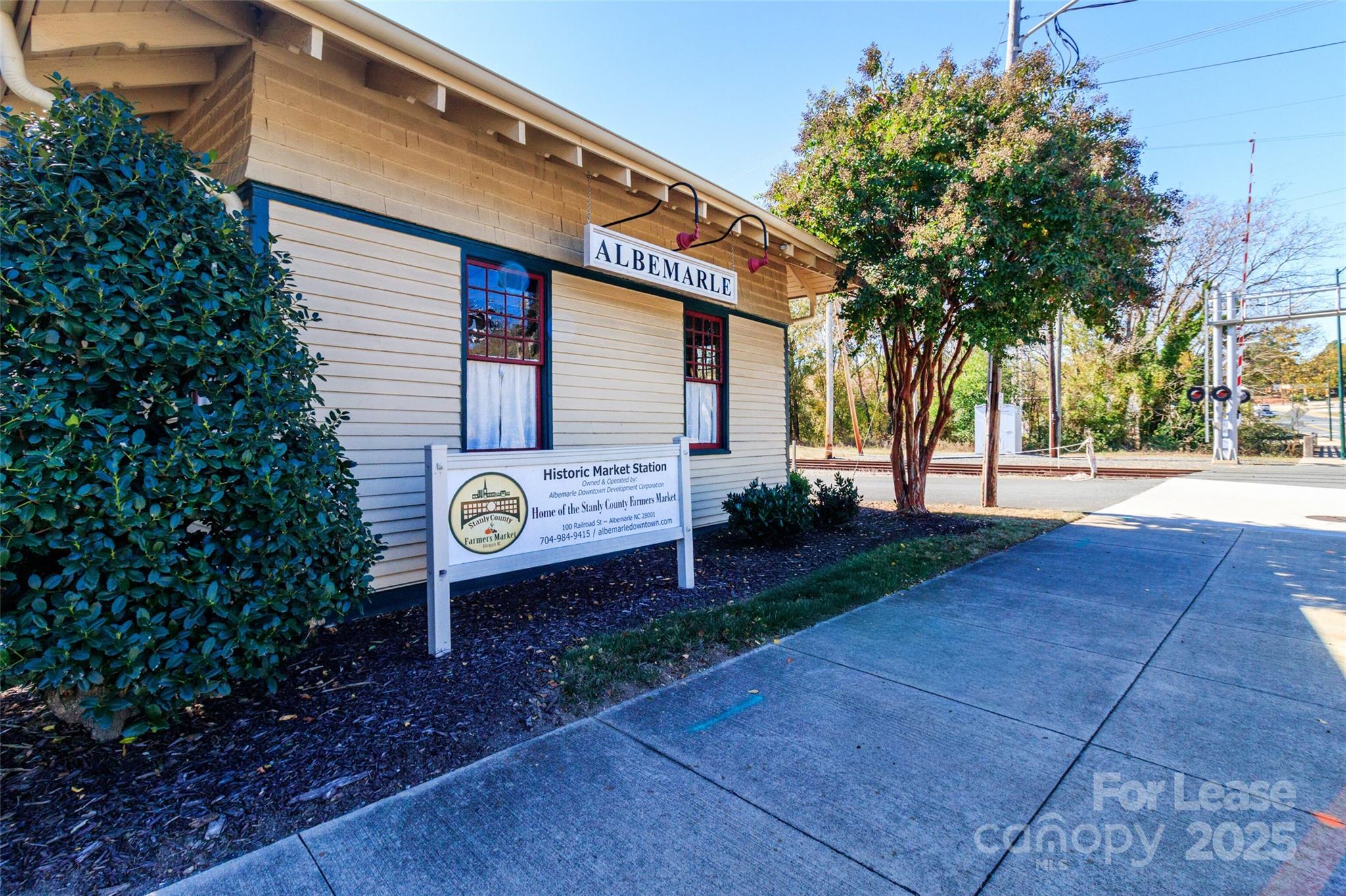 main property photo 5