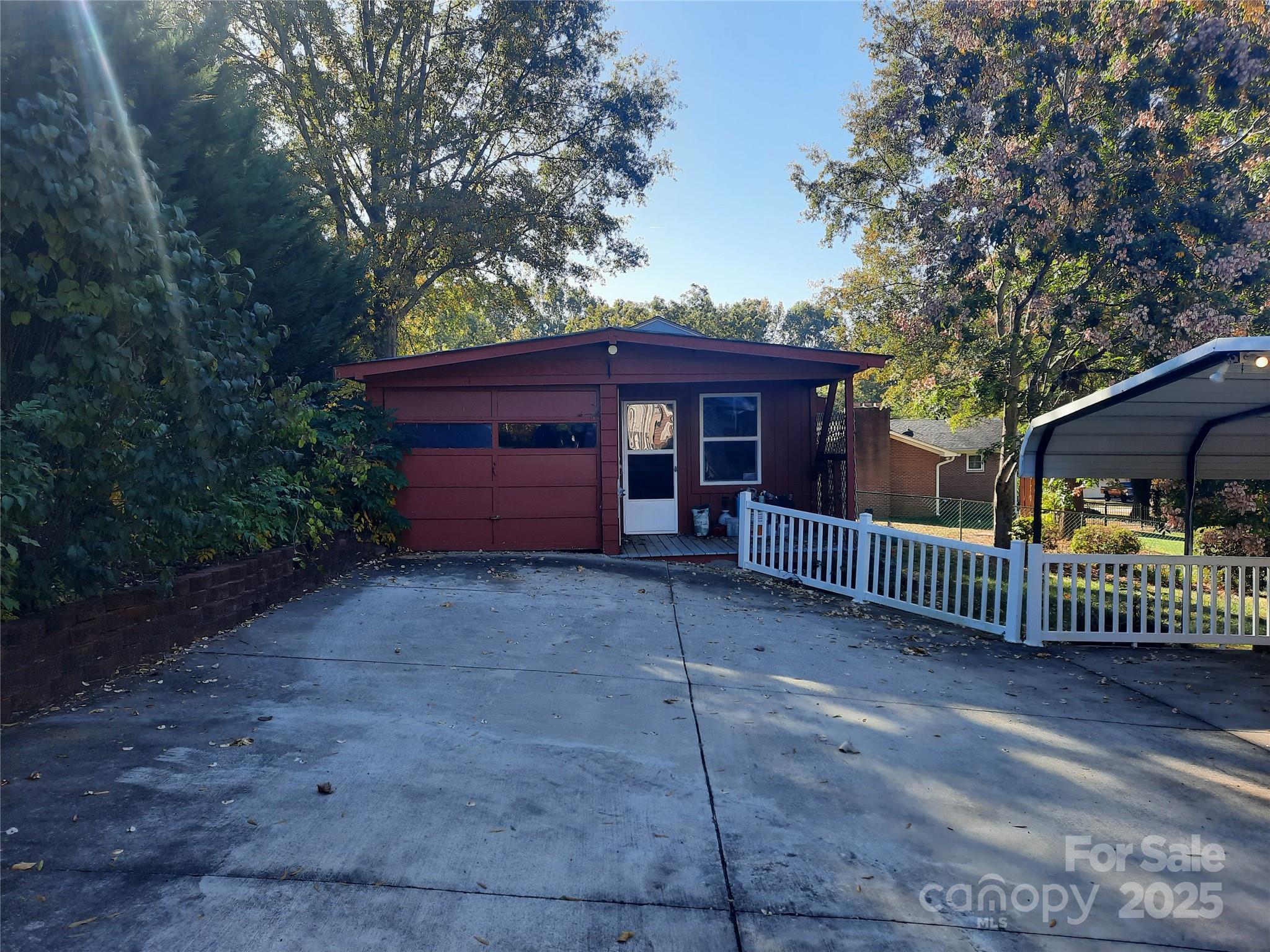 main property photo 22