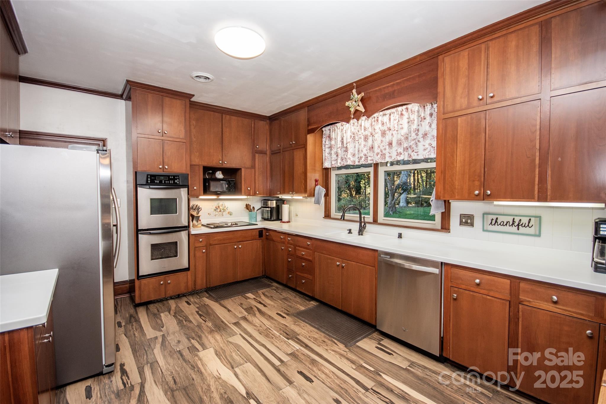 property viewer photo 11
