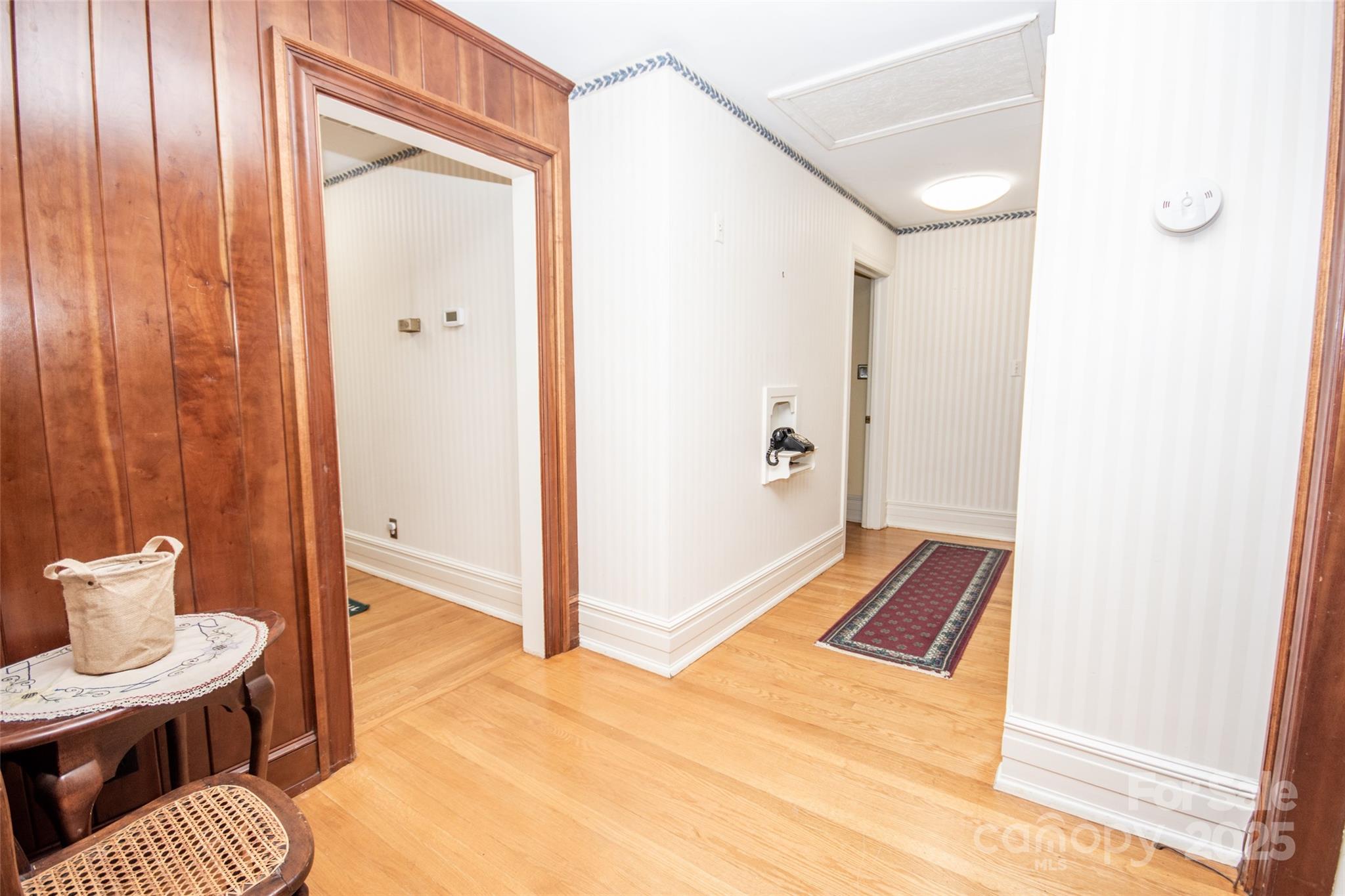 property viewer photo 25