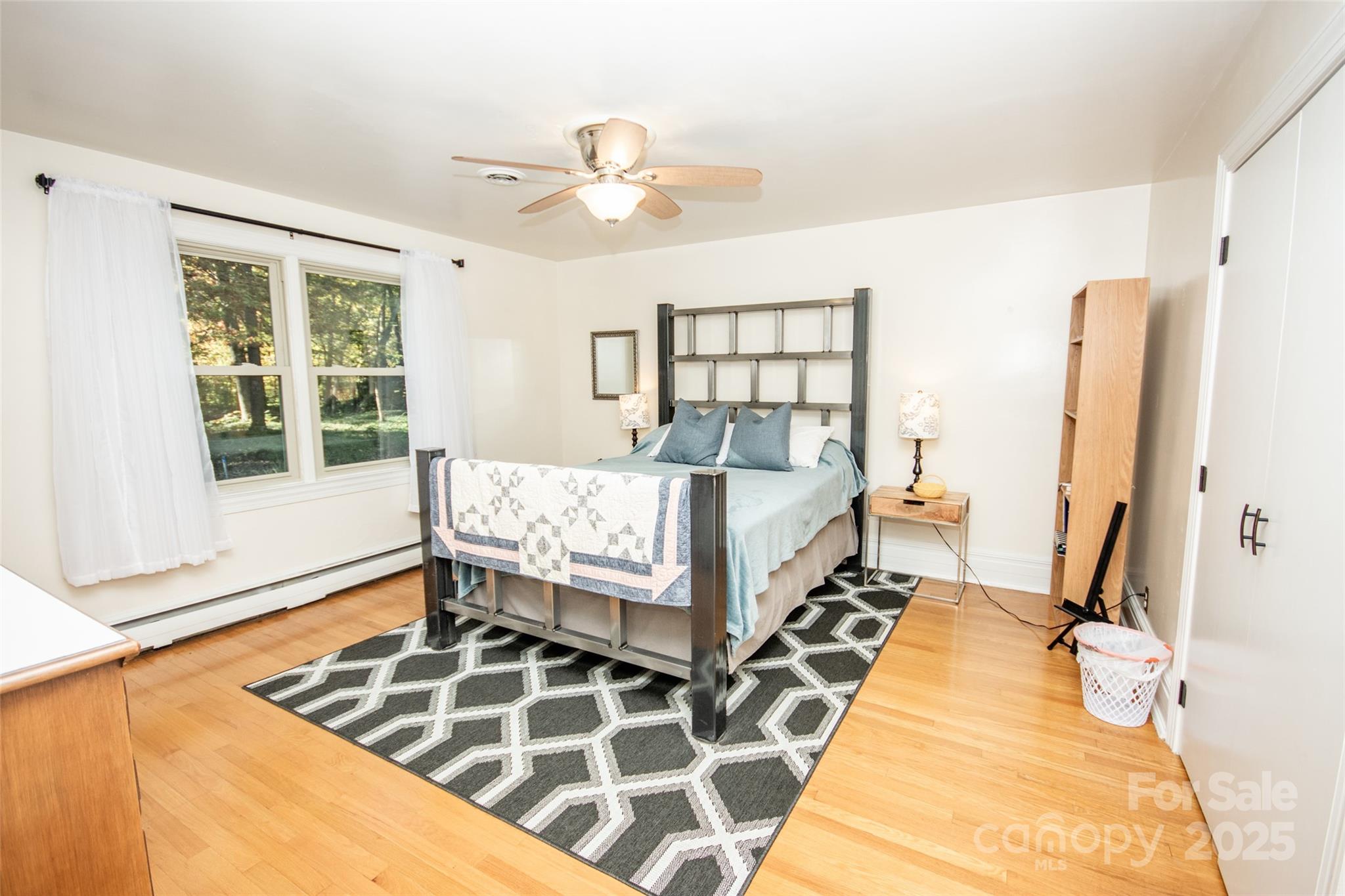 property viewer photo 28