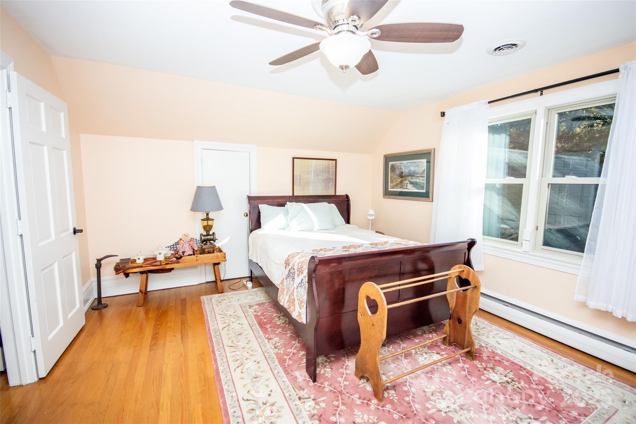 property viewer photo 33