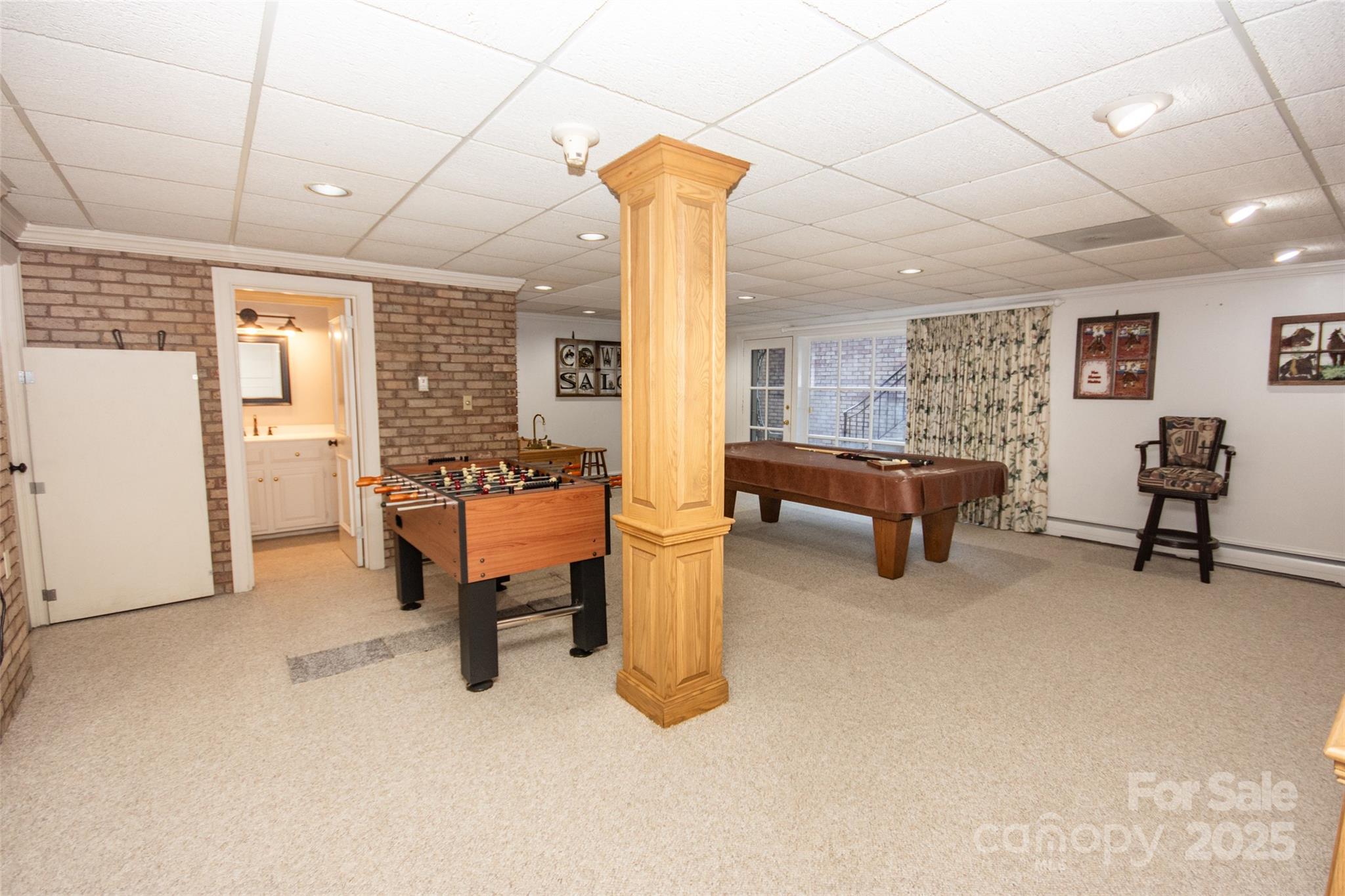 property viewer photo 35