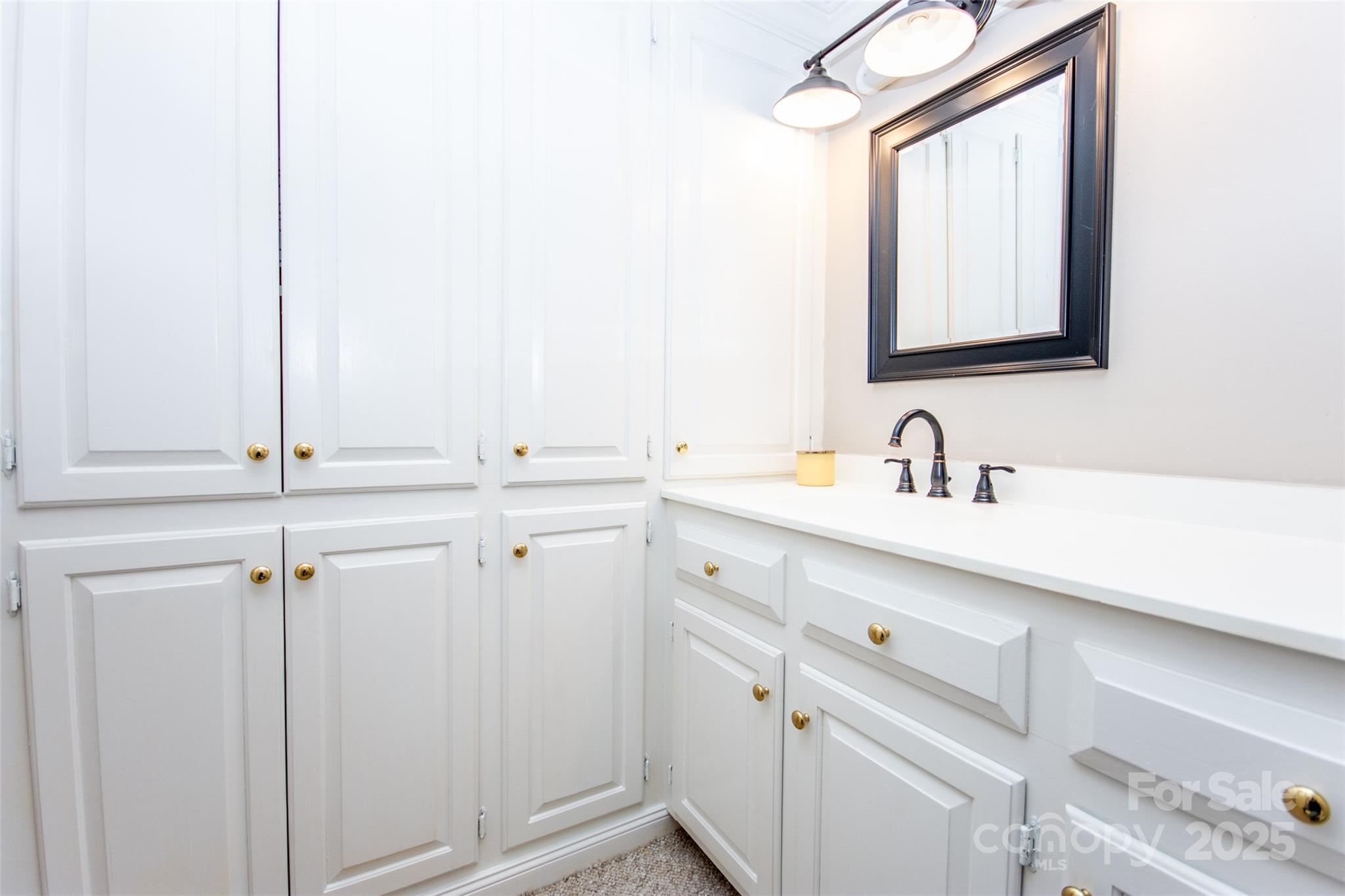 property viewer photo 36
