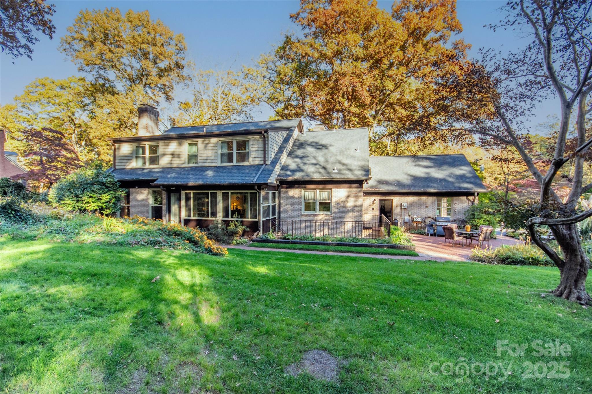 property viewer photo 42