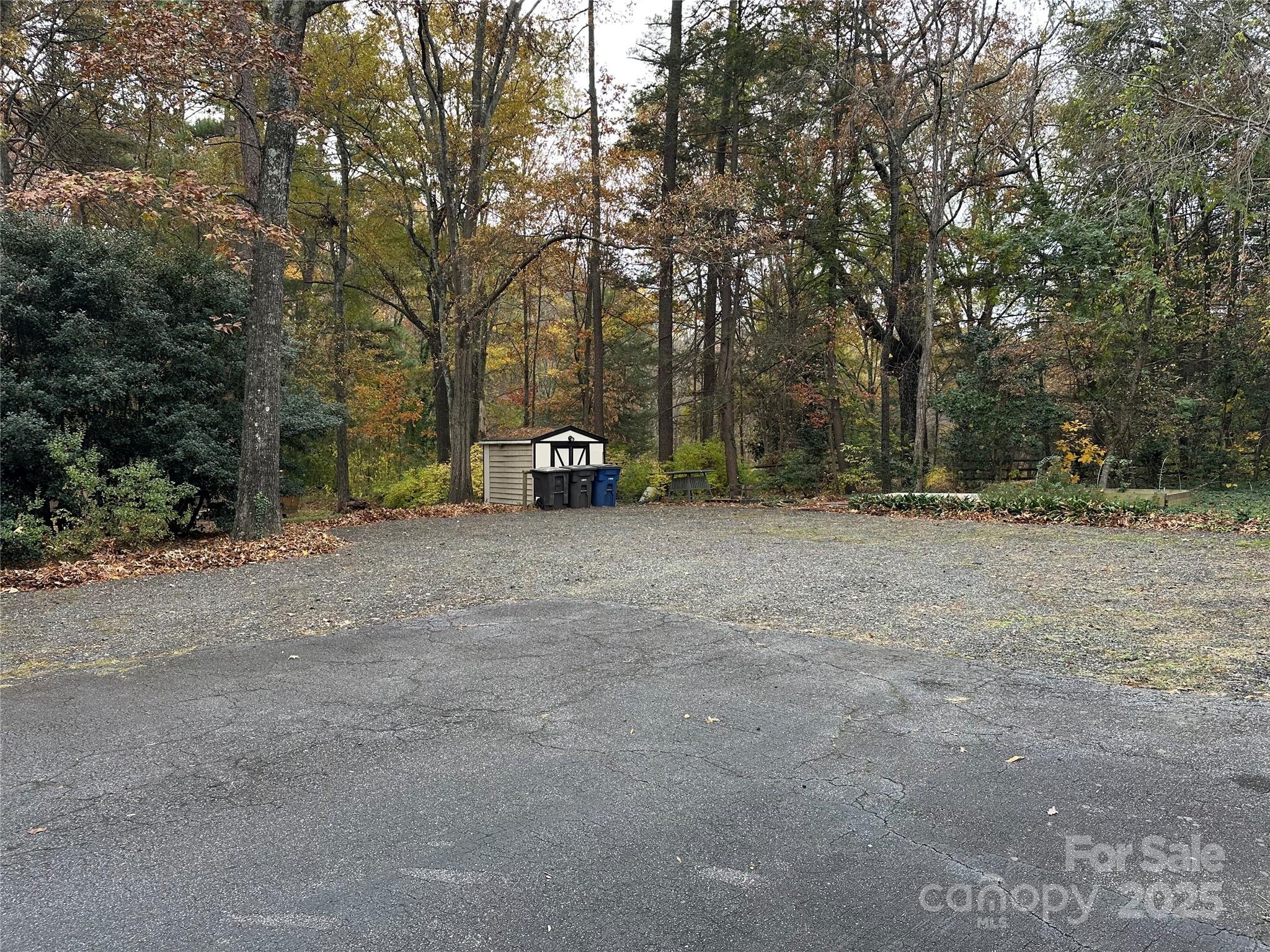 property viewer photo 43