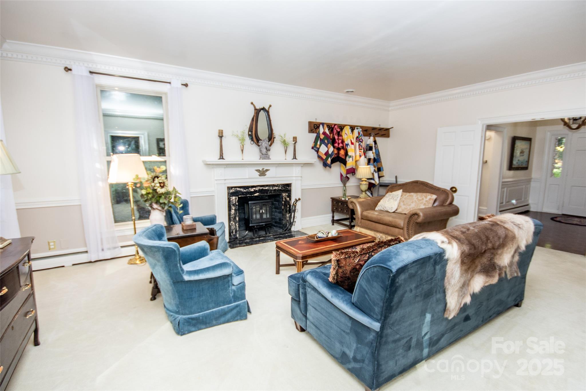 property viewer photo 5
