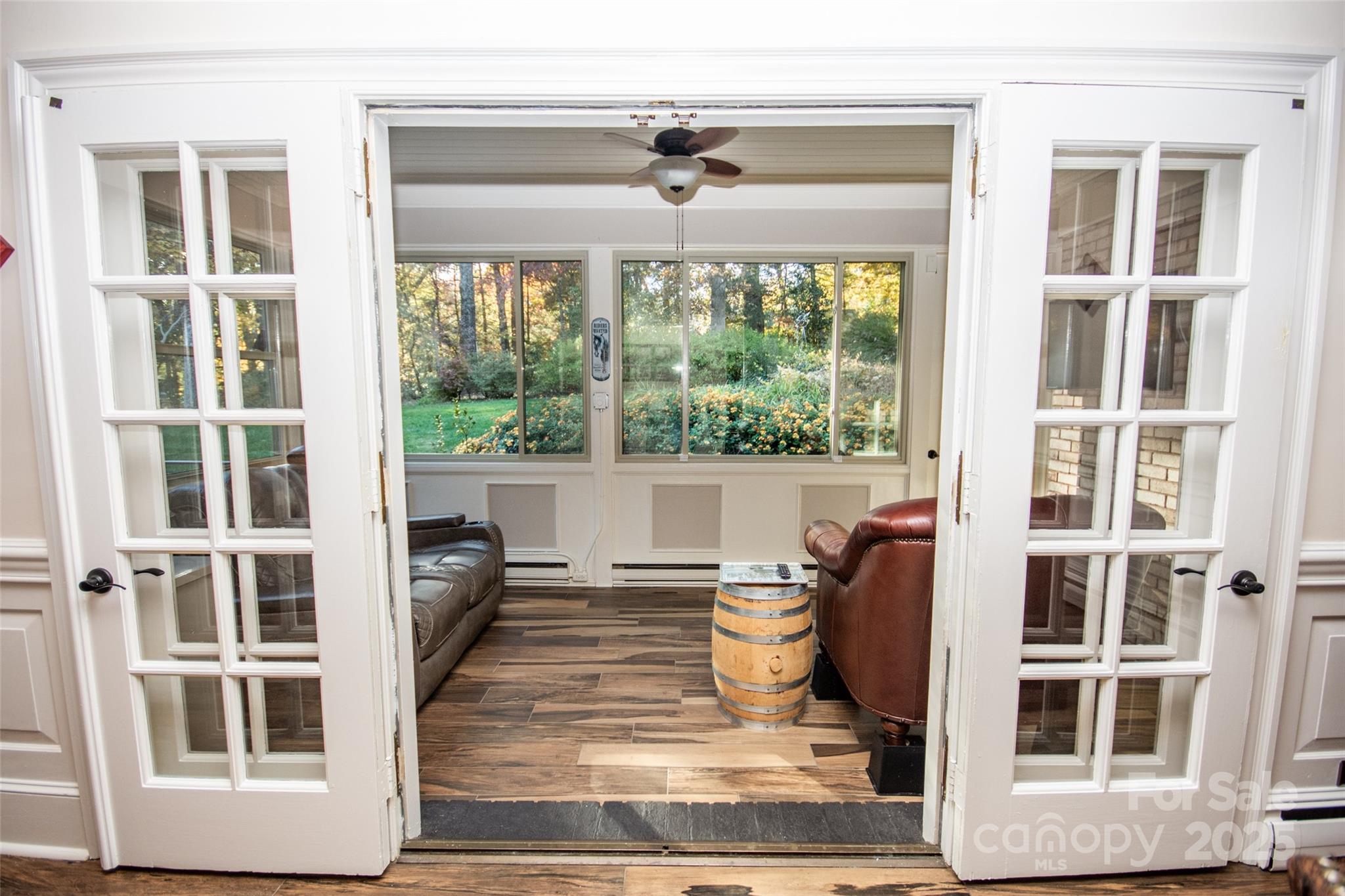 property viewer photo 9