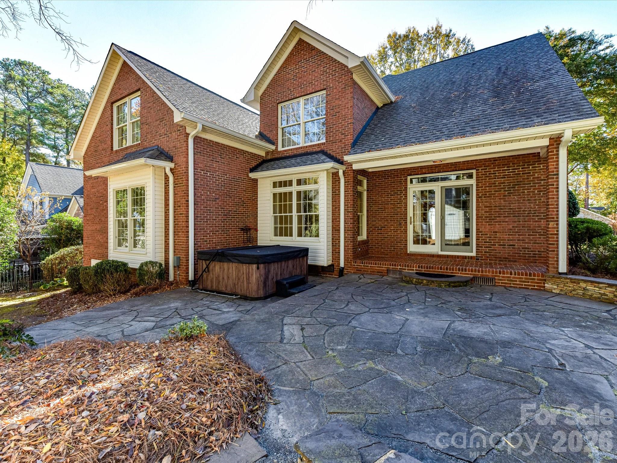 main property photo 40