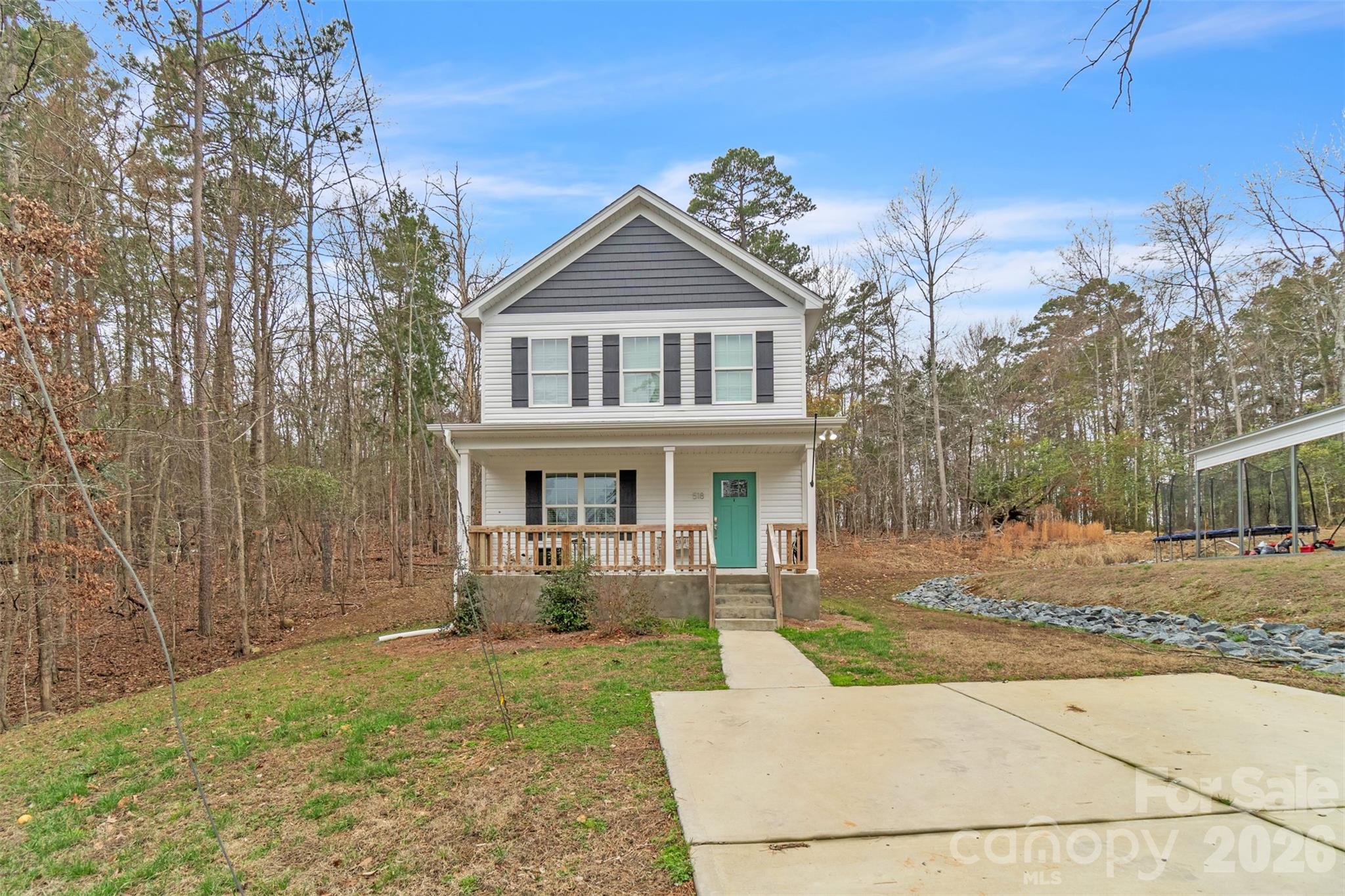 main property photo 4