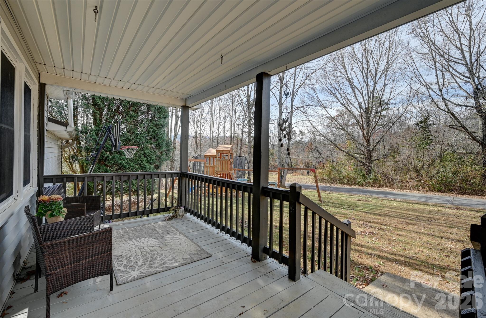 main property photo 25